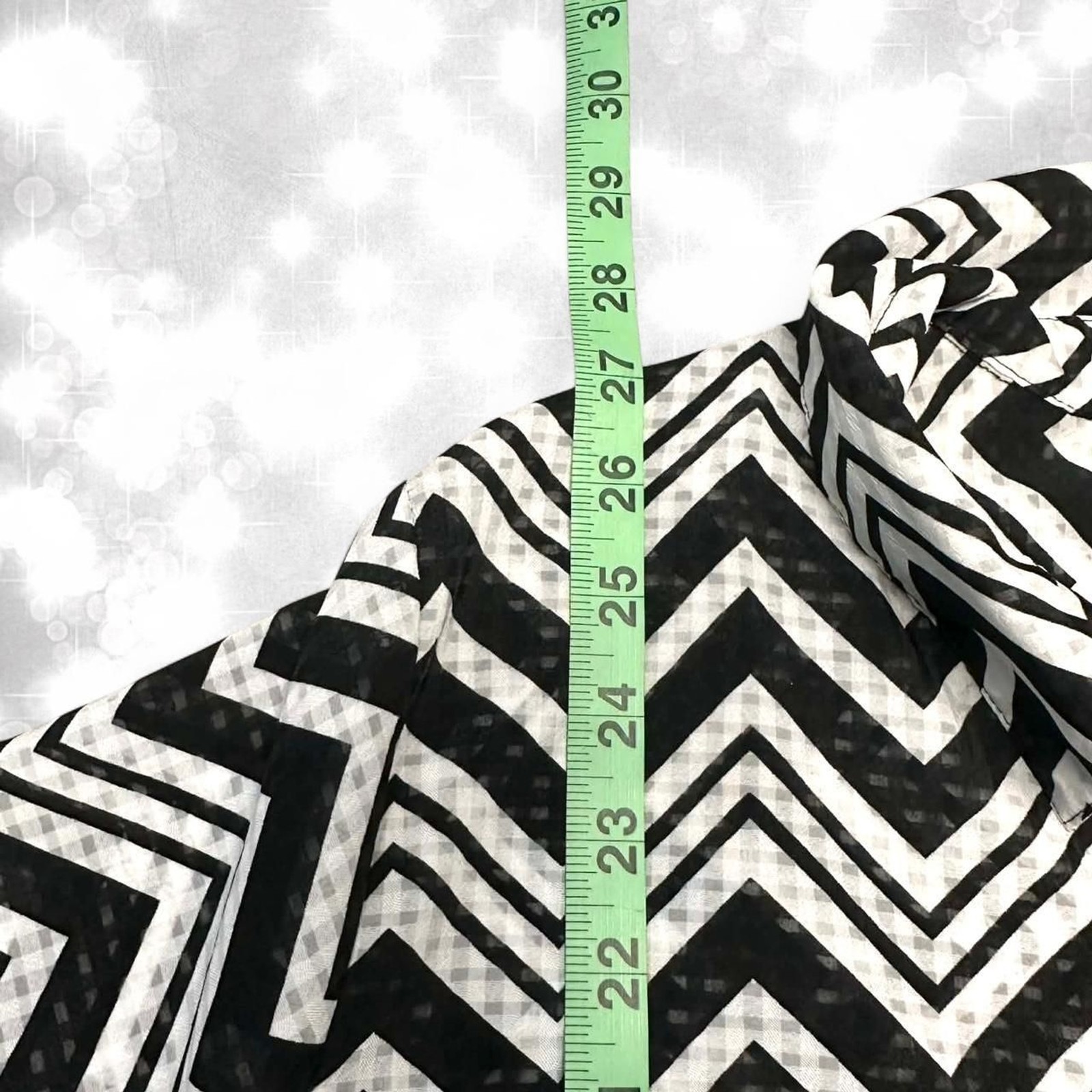 Office siren chic chevron patterned long sleeve button up top