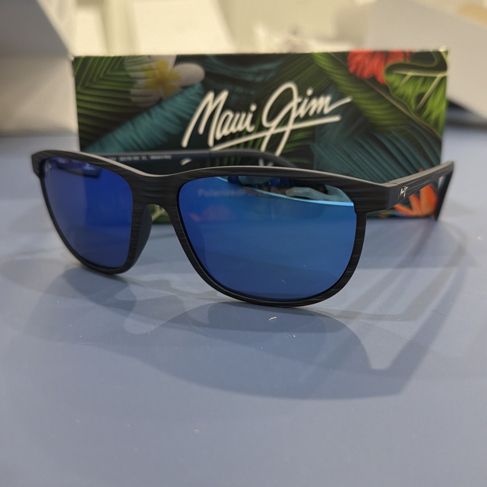 Maui Jim Men’s Lele Kawa Oval Sunglasses, Navy Stripe, Blue Hawaii, MJ0811S-002