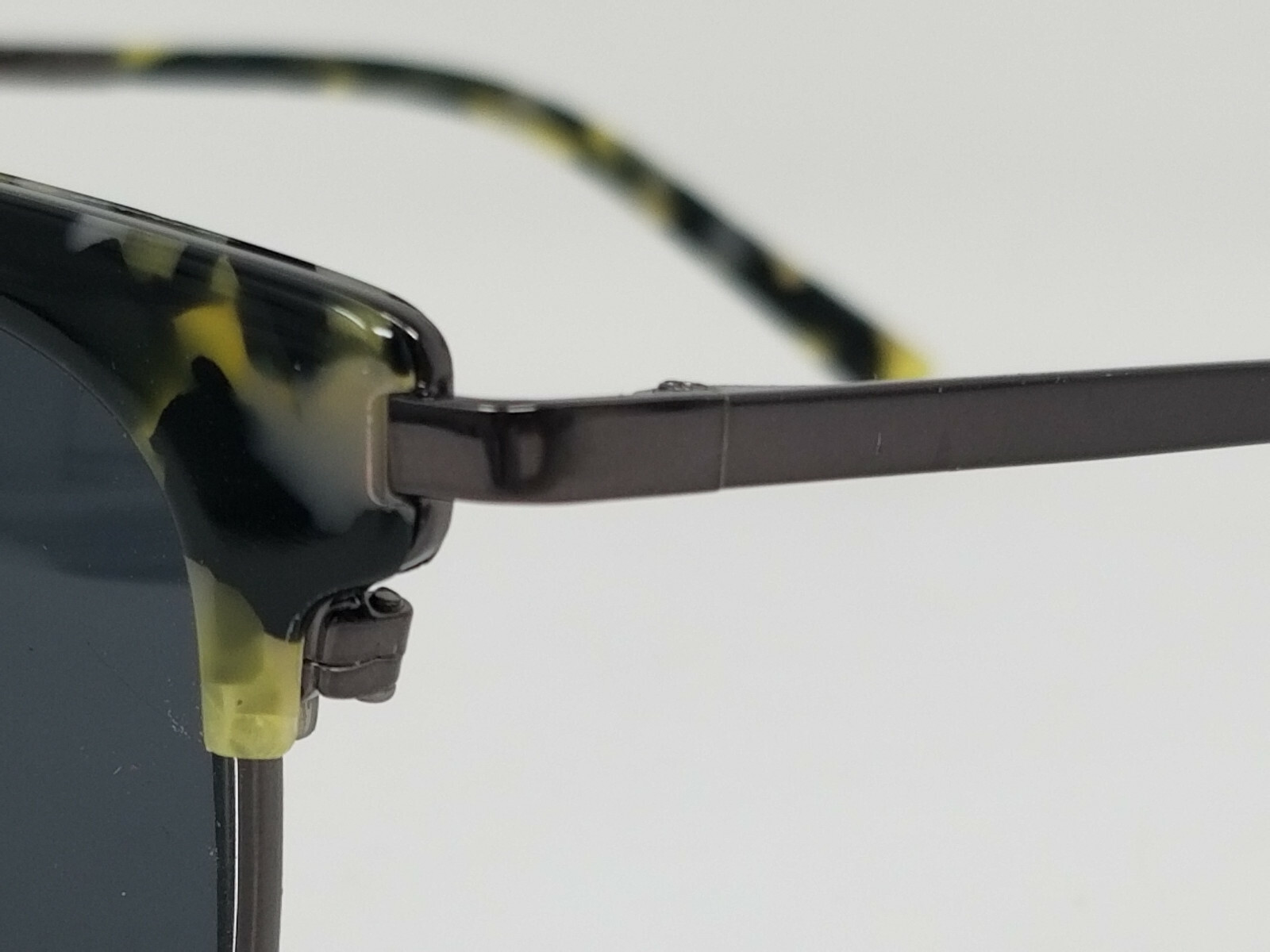 Classic PTM265Half Frame Polarized Semi-Rim 54-17-140 Green Tortoise #0700017