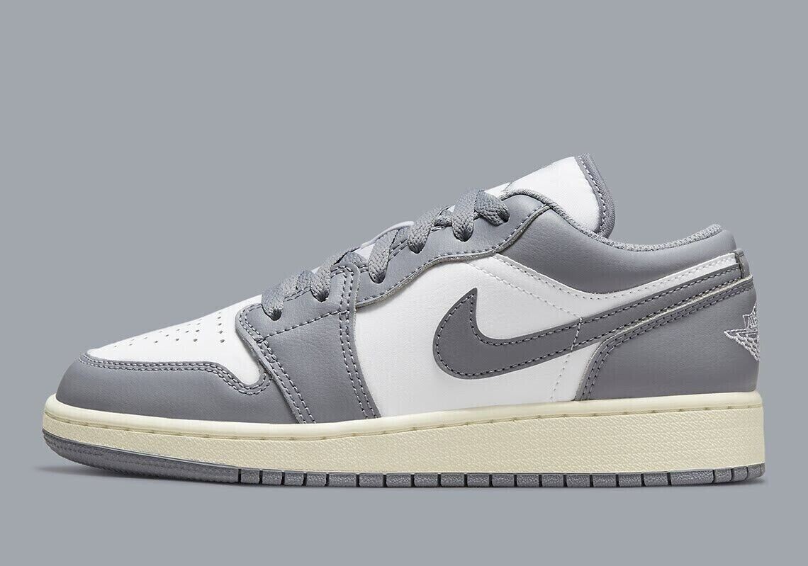 NIKE Air Jordan 1 Low (GS) SIZE 5.5Y WOMEN’S 7 Stealth/White 553560-053 FASTSHIP