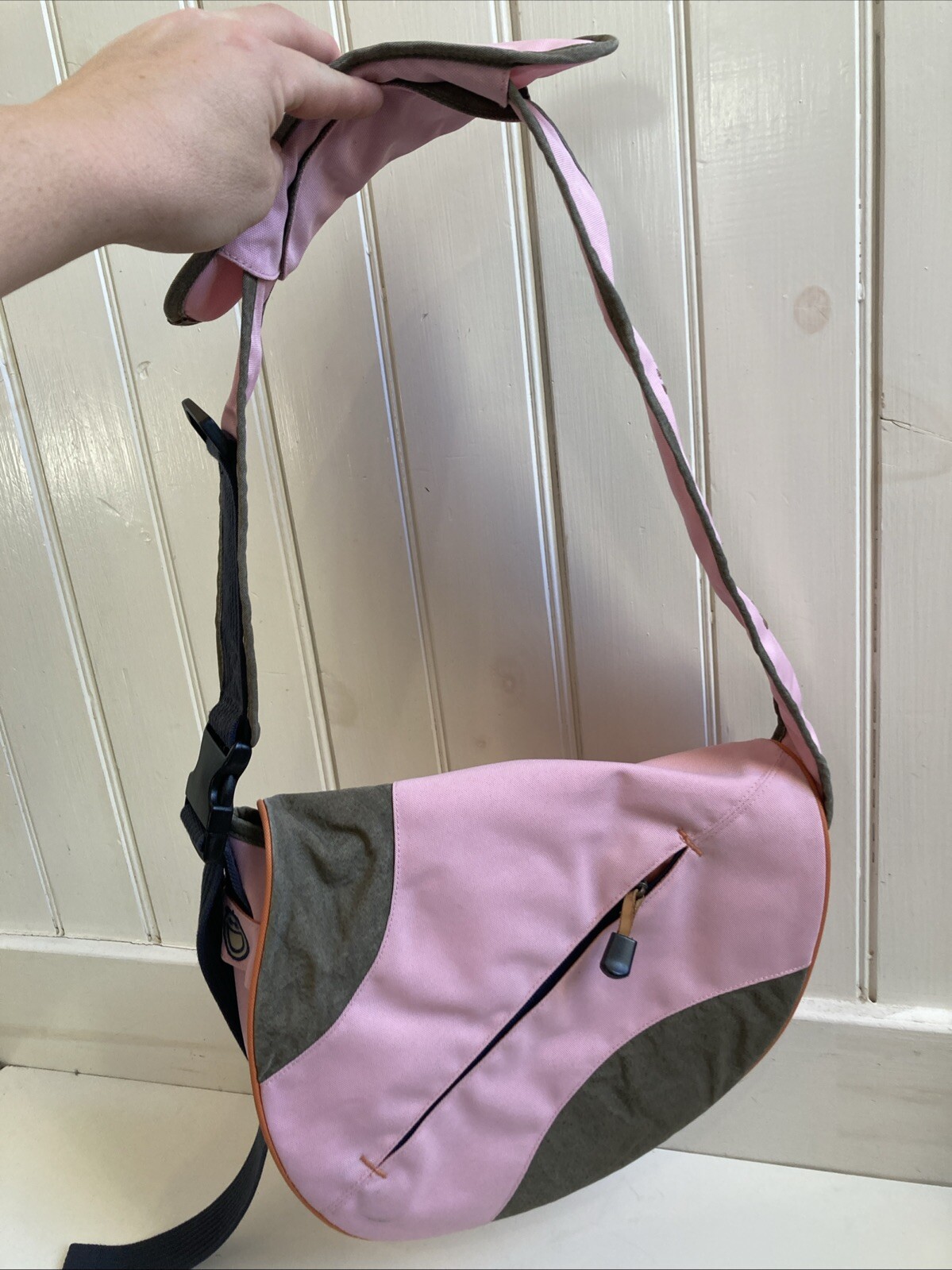 Life Is Good Smile Sling PINK Adjustable Strap Crossbody Messenger Shoulder bag