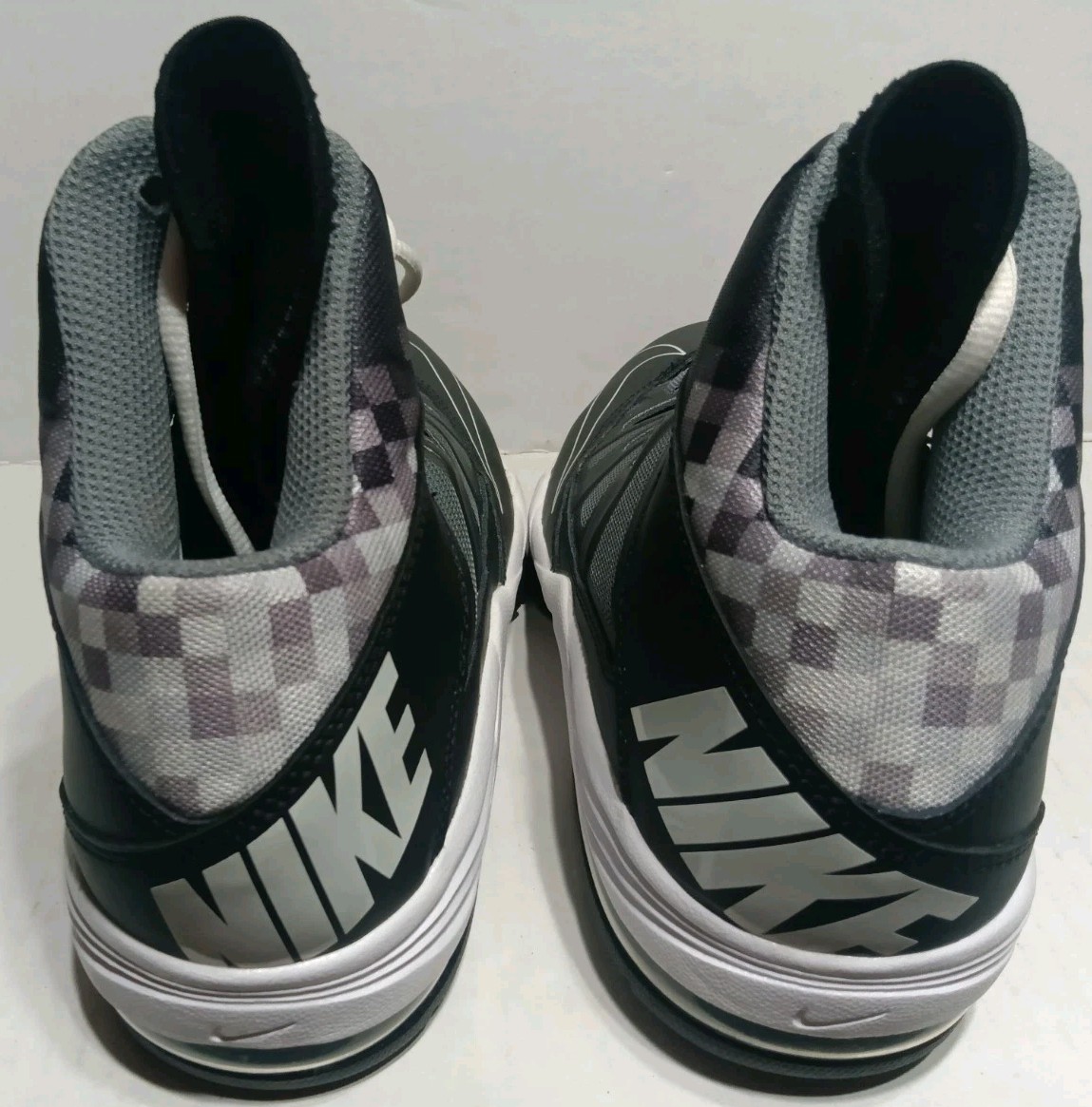 Nike Air Max Stutter Step Shoes Men’s Size 7 Black White Charcoal Brand New