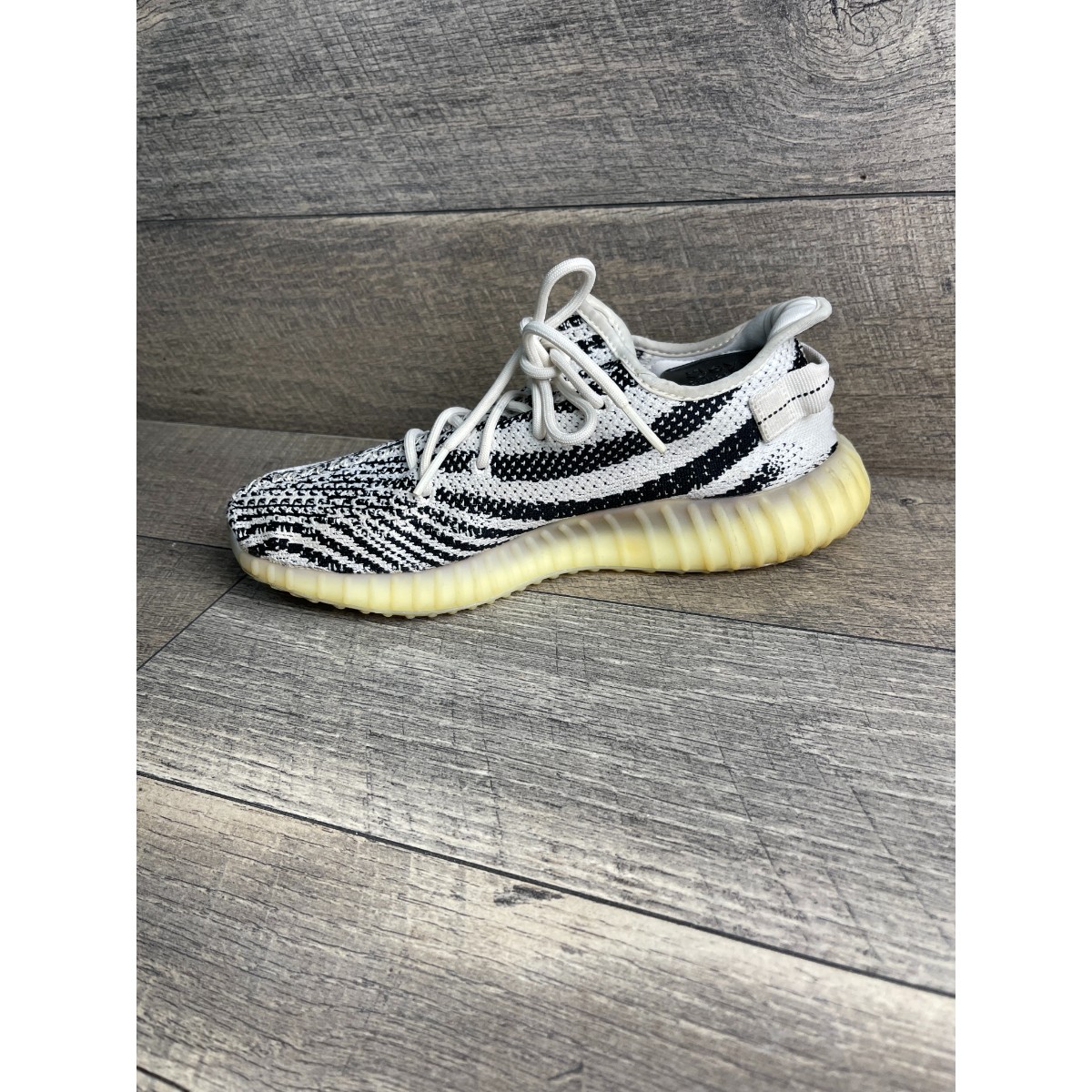 Adidas Yeezy Boost 350 V2 CP9654 Men 11 Running Shoes White Zebra Print Sneakers