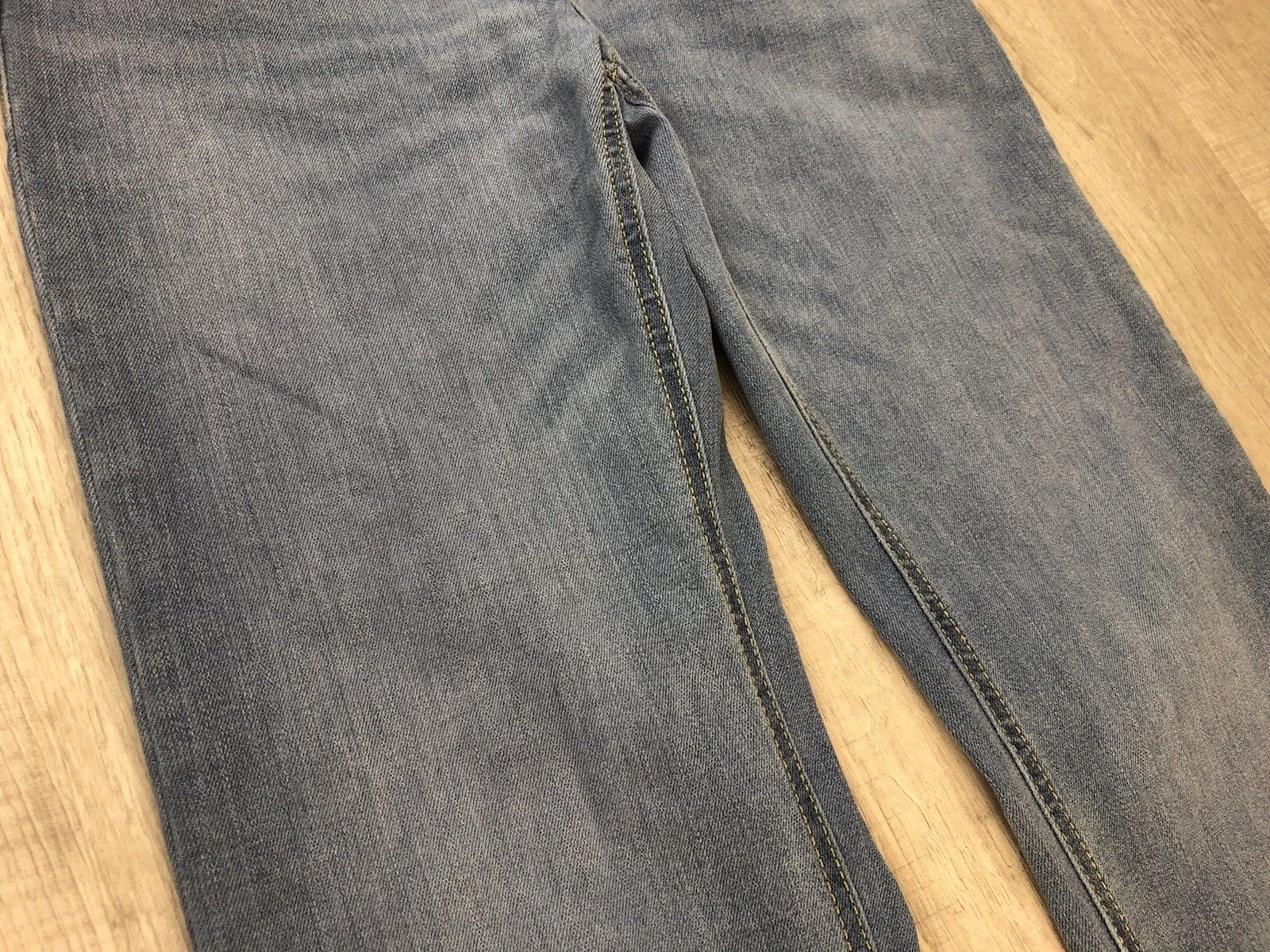 Levi’s 514 Jeans Lite Blue Denim Womens Tag Size 14 Reg W27xL29 (Actual 26.5×28)