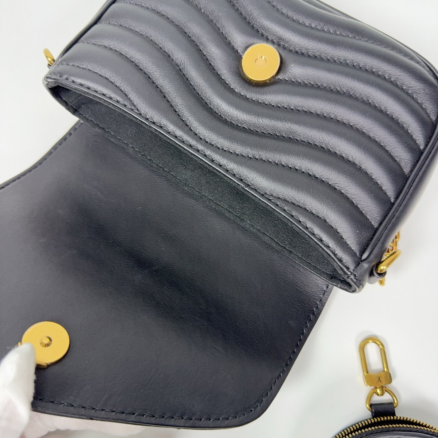 Authentic Louis Vuitton New Wave Multi-Pochette Matelassé Calfskin Crossbody