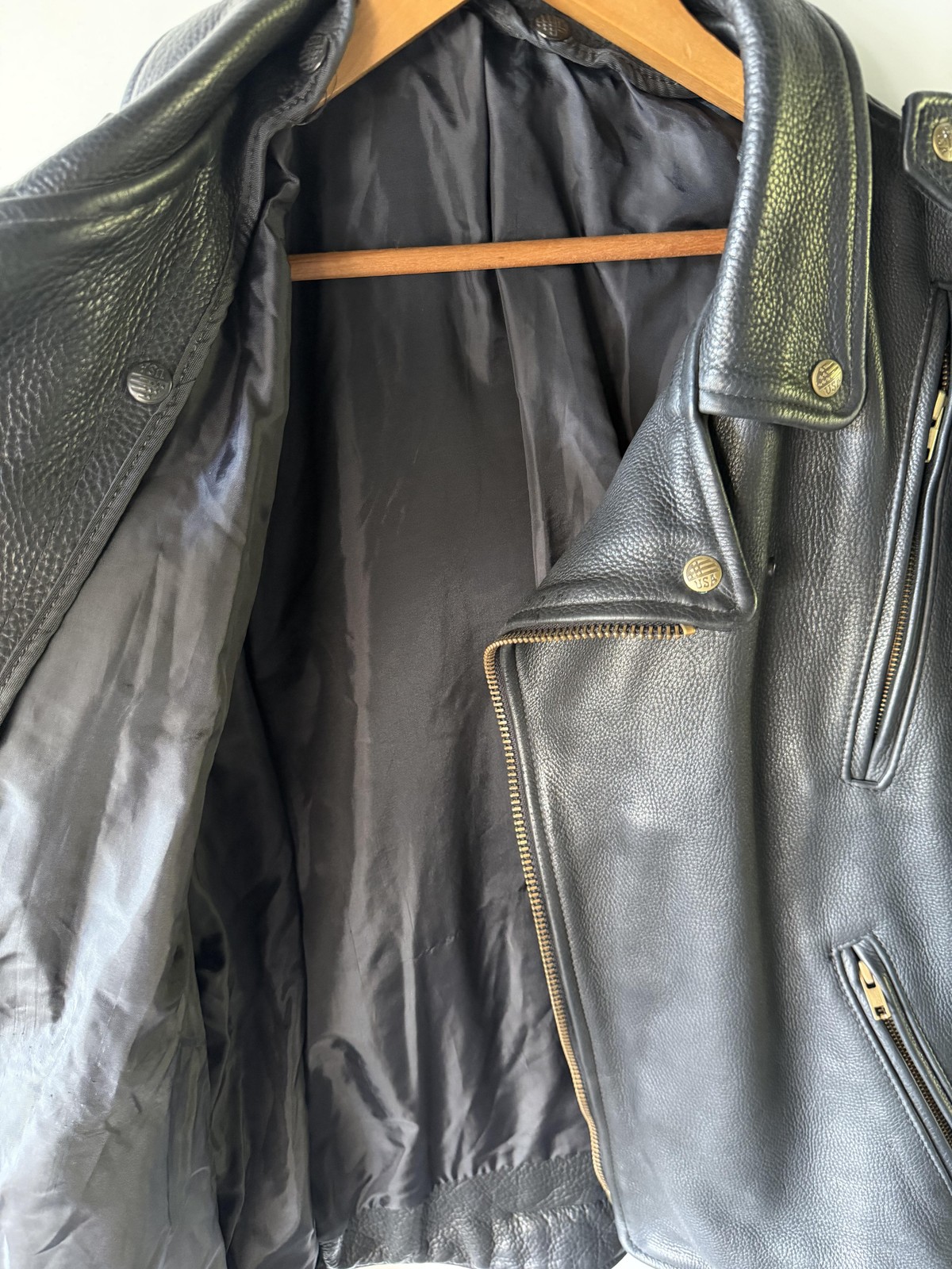 Leather Motorcycle Jacket Mens Large Black USA Biker Lined Padded YKK Zippers
