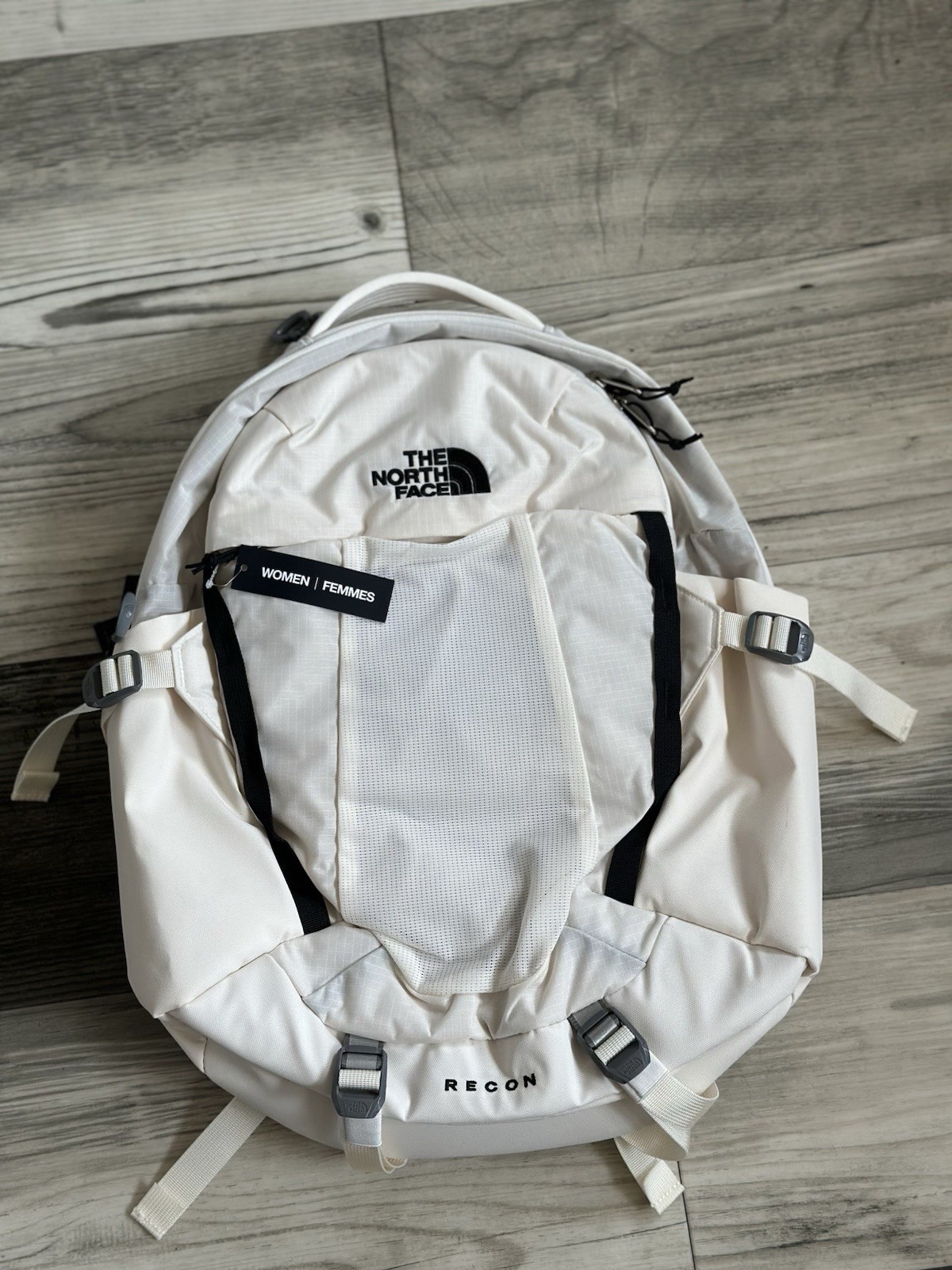 The North Face Women’s Recon Everyday Laptop 30L Backpack Gardenia White NEW