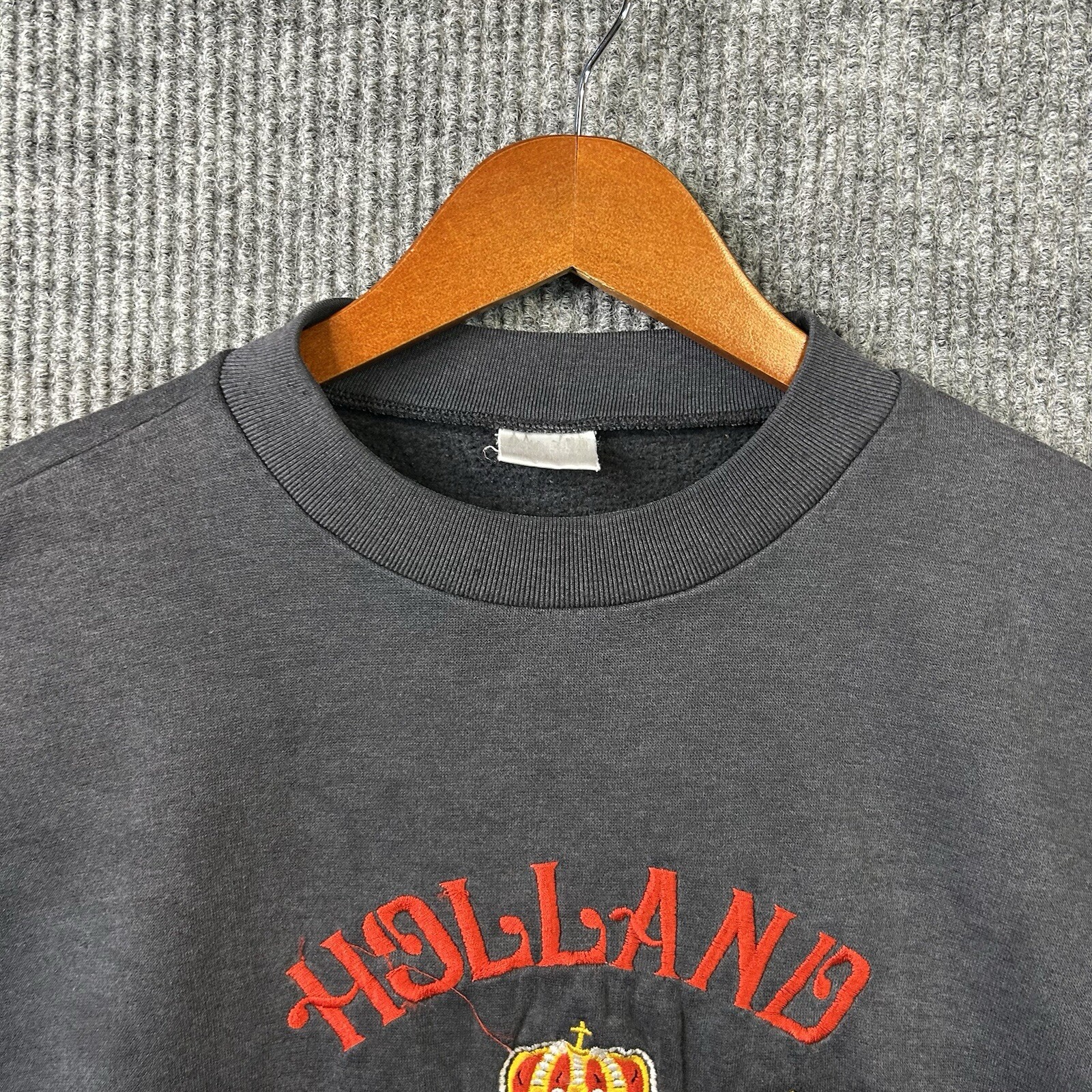 Vintage Holland Sweatshirt Adult Large Embroidered Black
