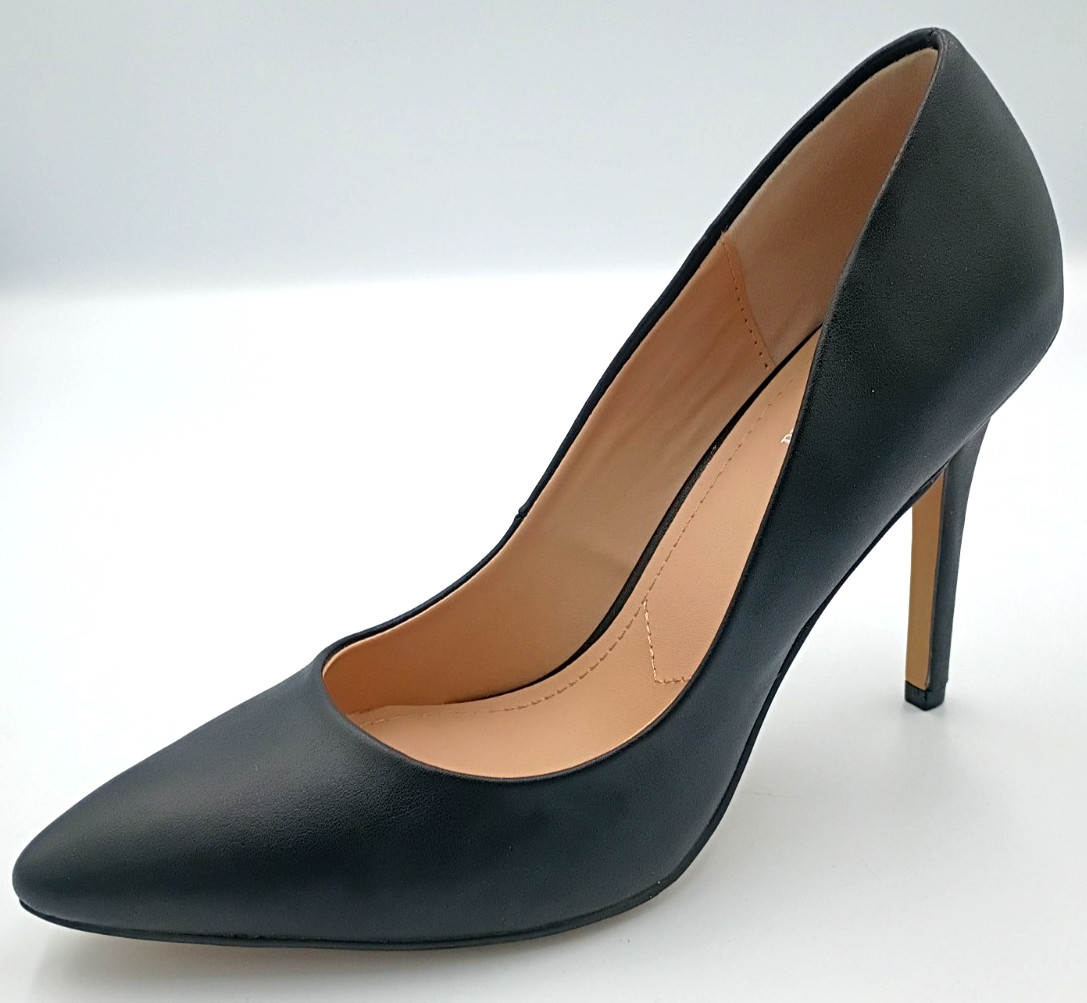 Charles By Charles David Pact Pointed Closed Toe Stiletto Heel Womens 8.5 M NEW