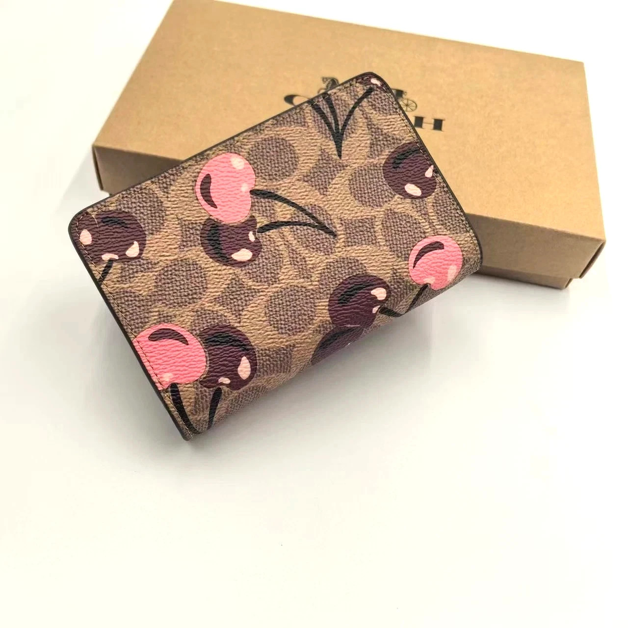 Coach Med Corner Zip Wallet Clutch CZ342 Brown Signature Canvas Cherry Print!!