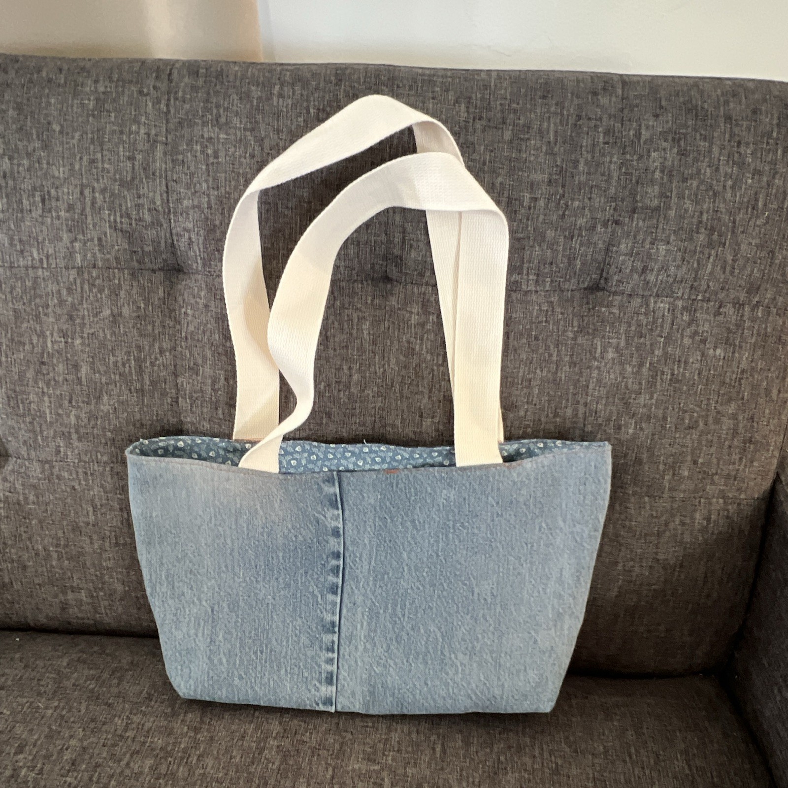 Women’s Blue Denim Tote Bag Lined White Canvas Double Handles Ins & Out Pockets