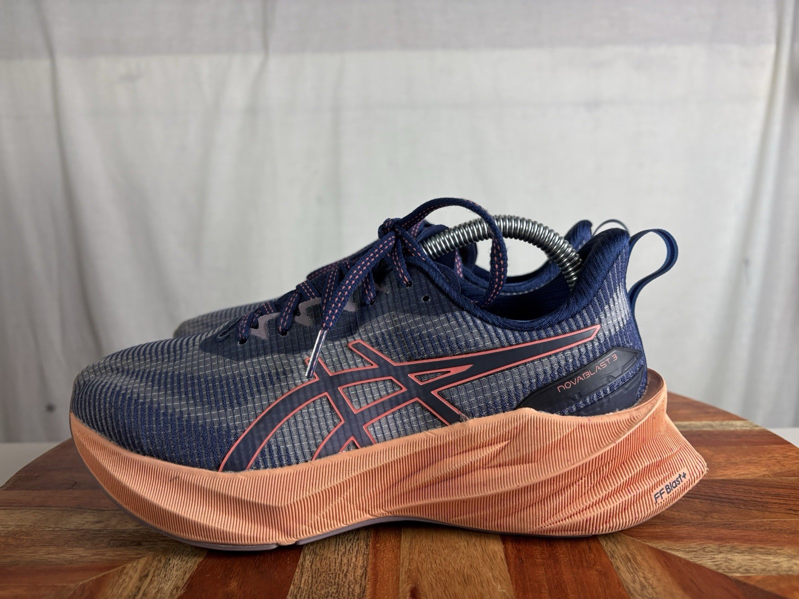 ASICS Novablast 3 Le Indigo Blue 1012B410 Women’s Size 7