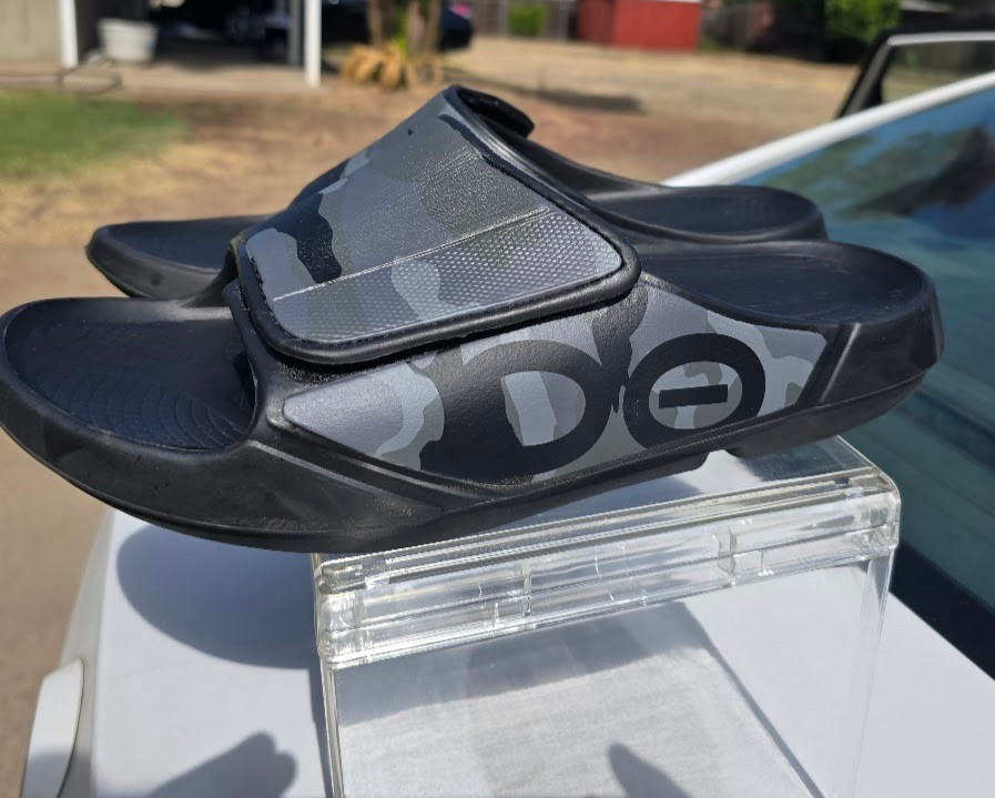 Oofos OOahh Sport Flex Camo Slides Mens 14 Womens 16 Recovery Sandals Black