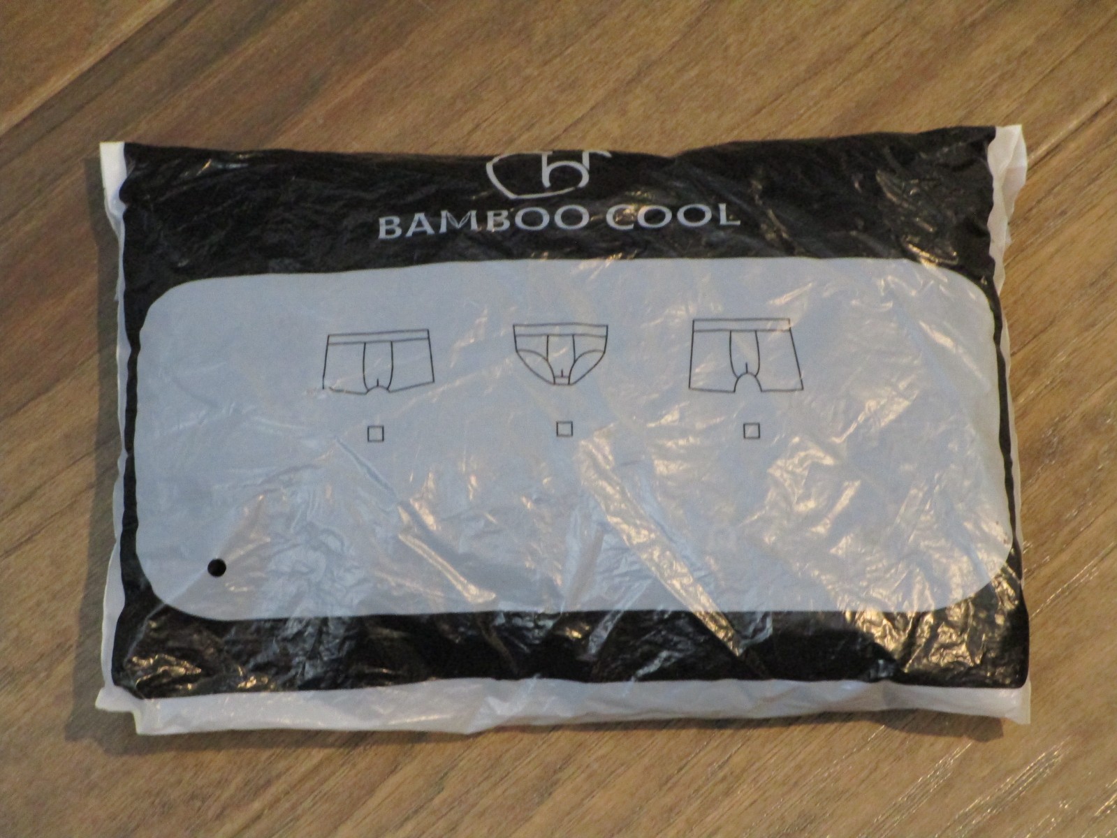 BAMBOO COOL 4-PACK NO RIDE-UP BREATHABLE BOXER BRIEFS IN BLACK SIZE MEDIUM NEW