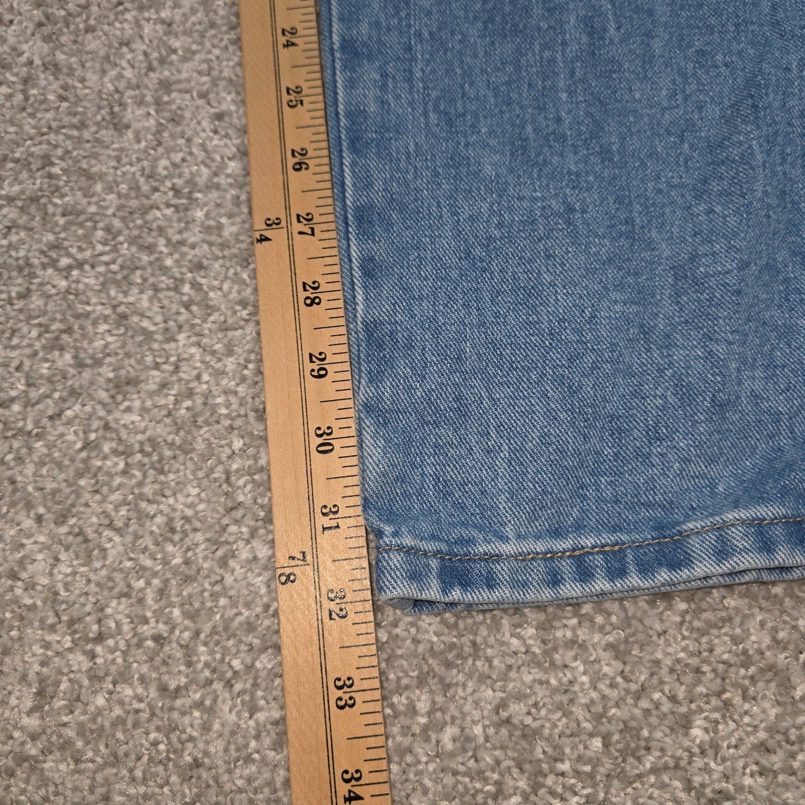 Wrangler Cowboy Cut Regular Fit Jeans Mens 30×32 Medium Wash Blue Denim 936WZA
