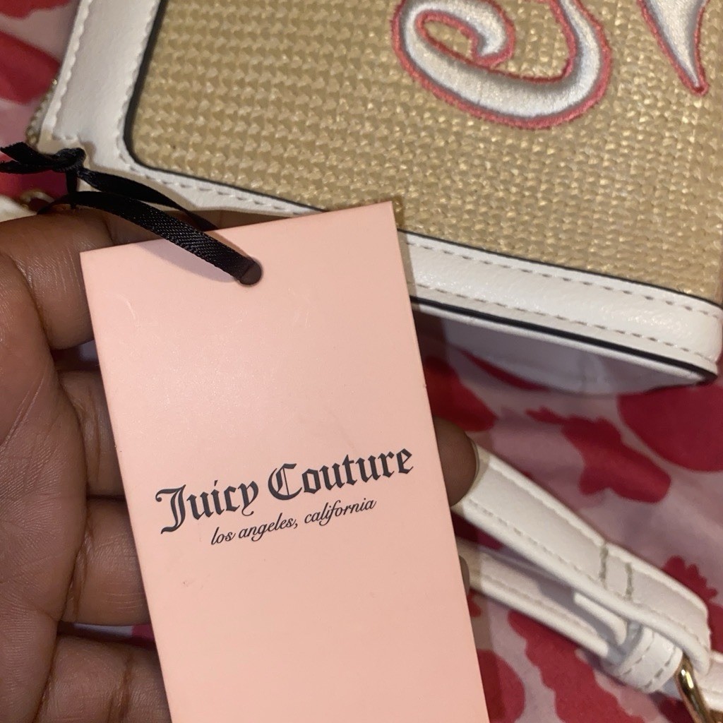 Juicy Couture Small Crossbody Logo Natural/White Pink Heart Charm