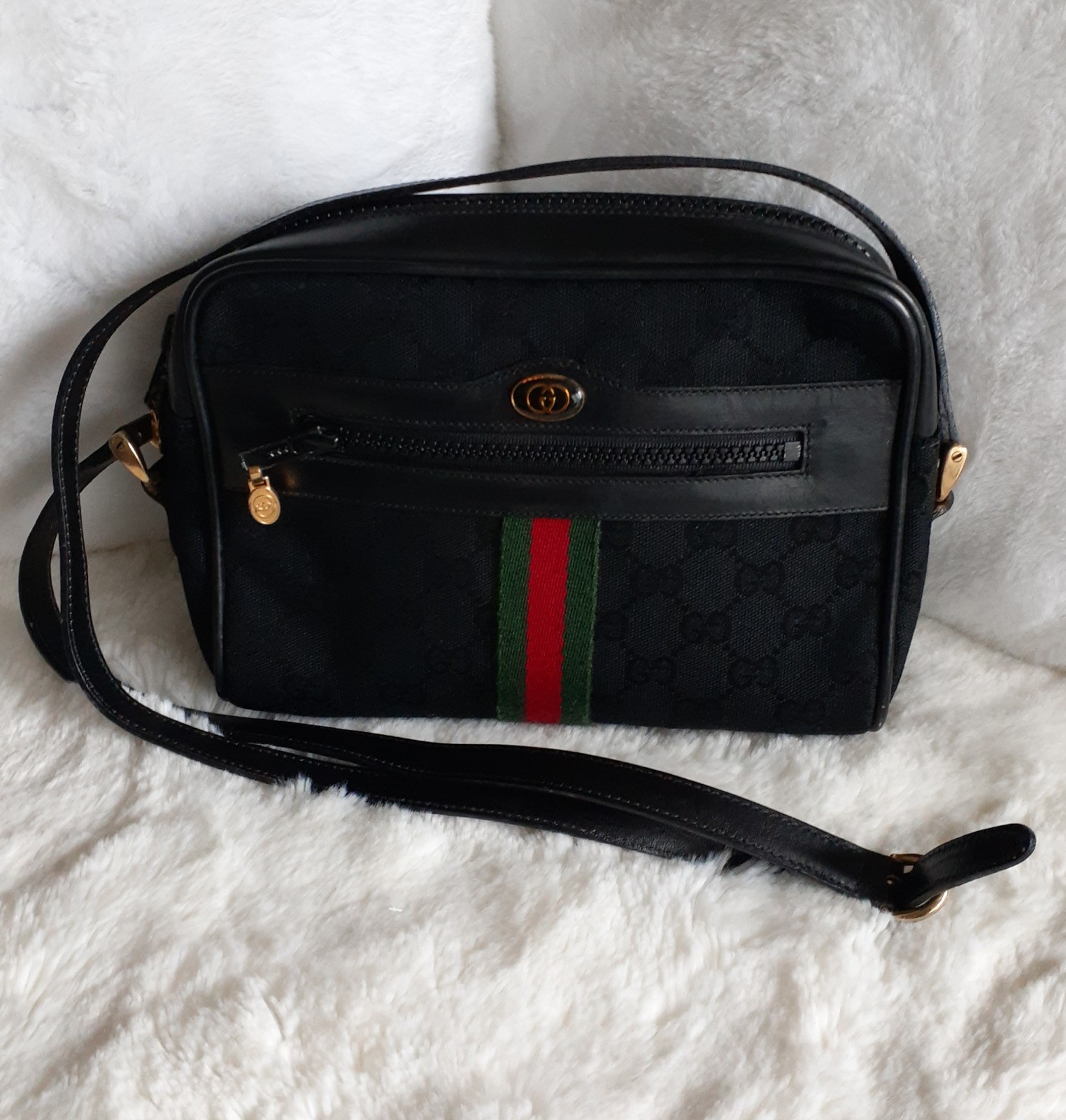 Vintage Designer Ophidia Gucci Crossbody Black W/ Web Sherry Line Pre-Owned Fair