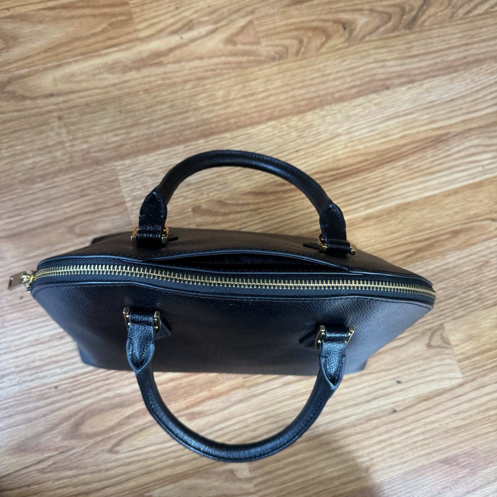 Fossil Black Bri Dome Satchel SHB3256001 Leather Purse with Gold Accents Zip