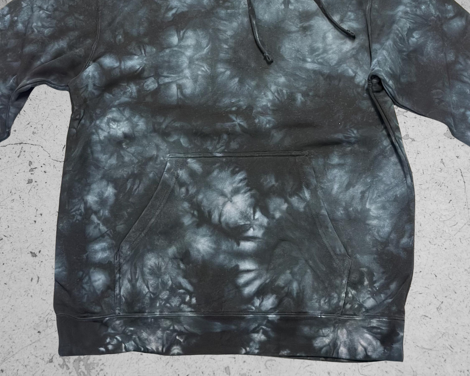 *NEW* Black Tie Dye Fleece Pullover Hoodie, Independent Trading Co. – LARGE
