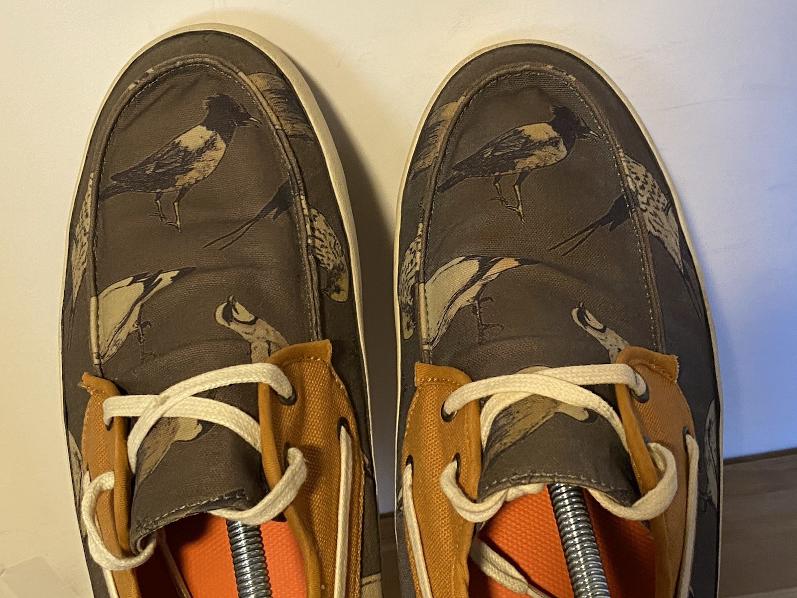 VANS Men’s Chauffeur Birds Shiitake Buckthorn Shoes Size 12 MED ~ Canvas & Nylon