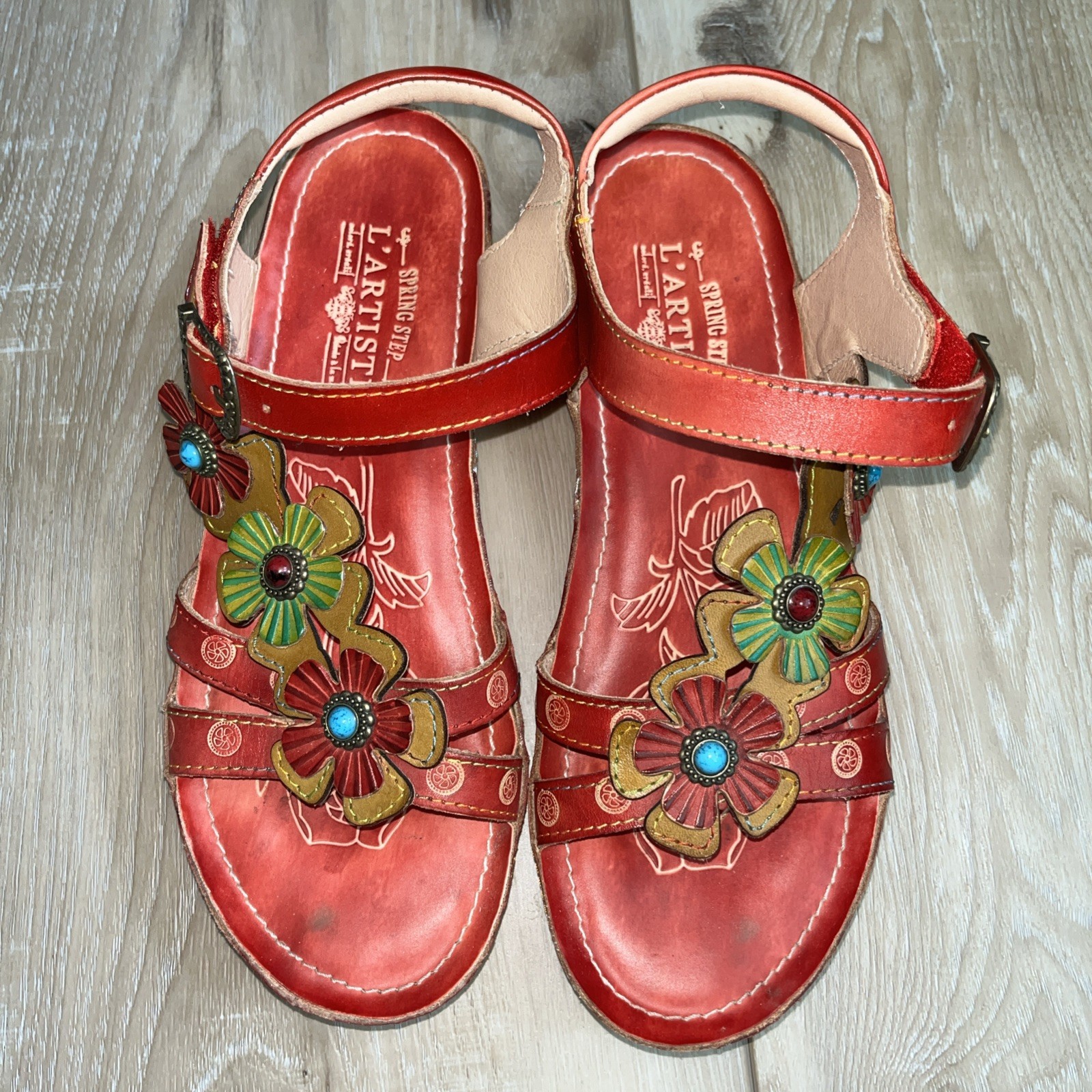 L’Artiste Spring Step Leather Goodie Flower Sandal Red Size 40 US Size 9