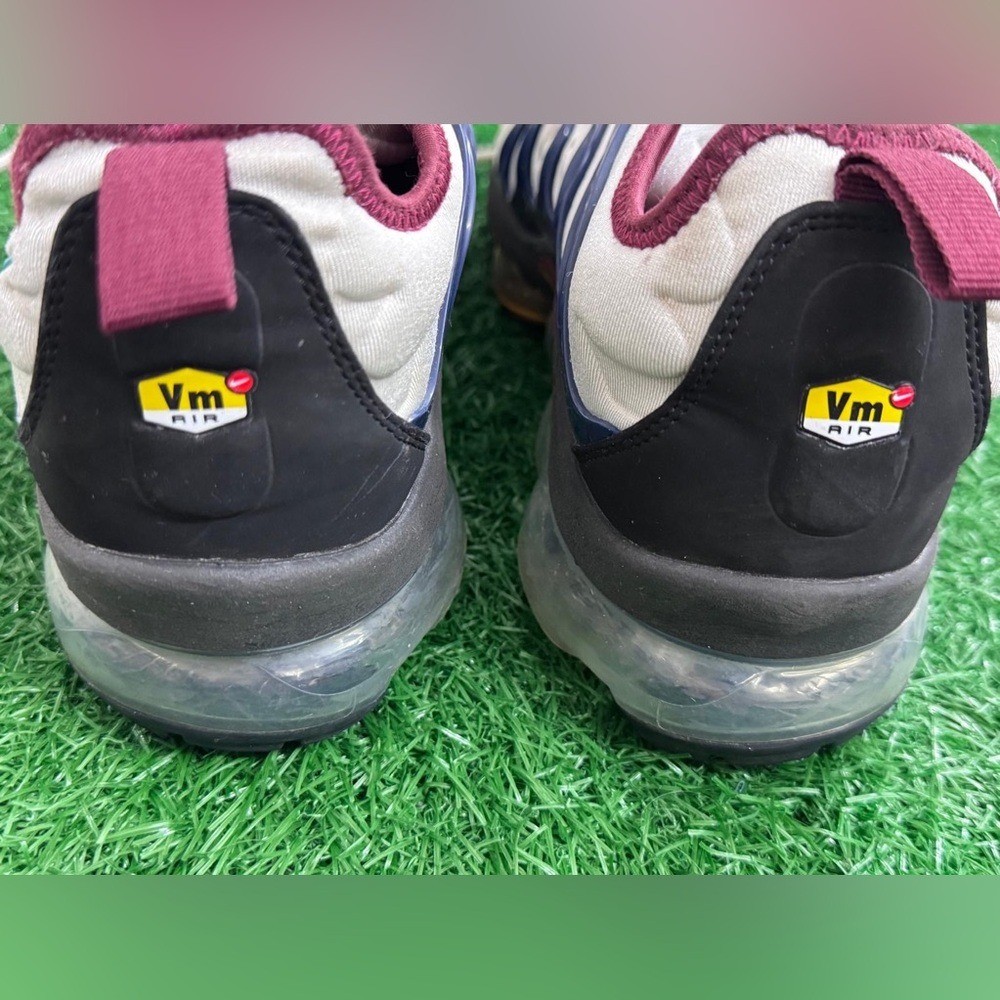 Nike Air VaporMax PlusPlatinum Midnight Navy size 8