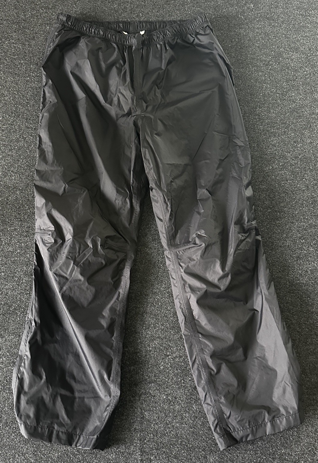 Ultimate Terrain Pant Mens L Black Nylon Windbreaker Cargo Straight Outdoor