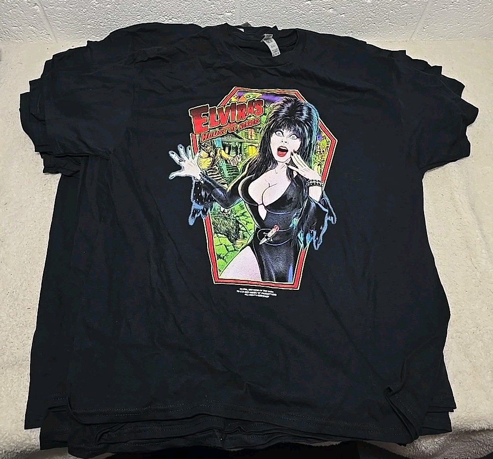 ELVIRA House Of Horrors 2022 Queen B Loot Crate T-Shirt Men’s Size XL (Elvira)