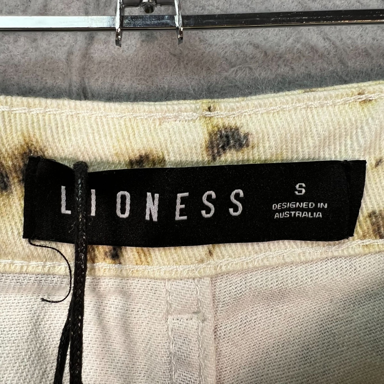 Lioness Womens Size Small High-Waisted Animal Print Denim Pants 100% Cotton