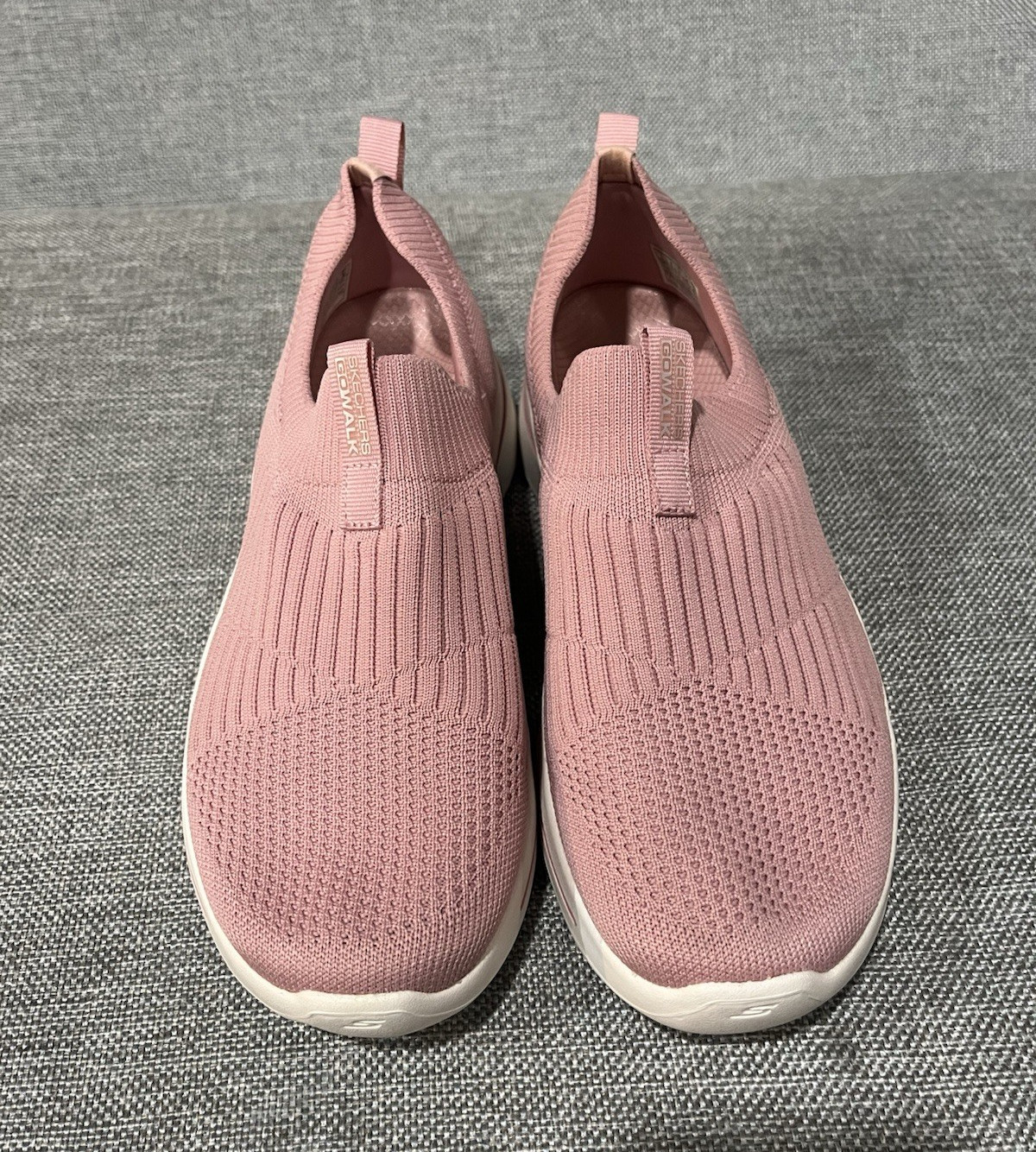 SKECHERS Arch Fit Women’s Pink/White Knit Slip-On Low Top Sneaker
