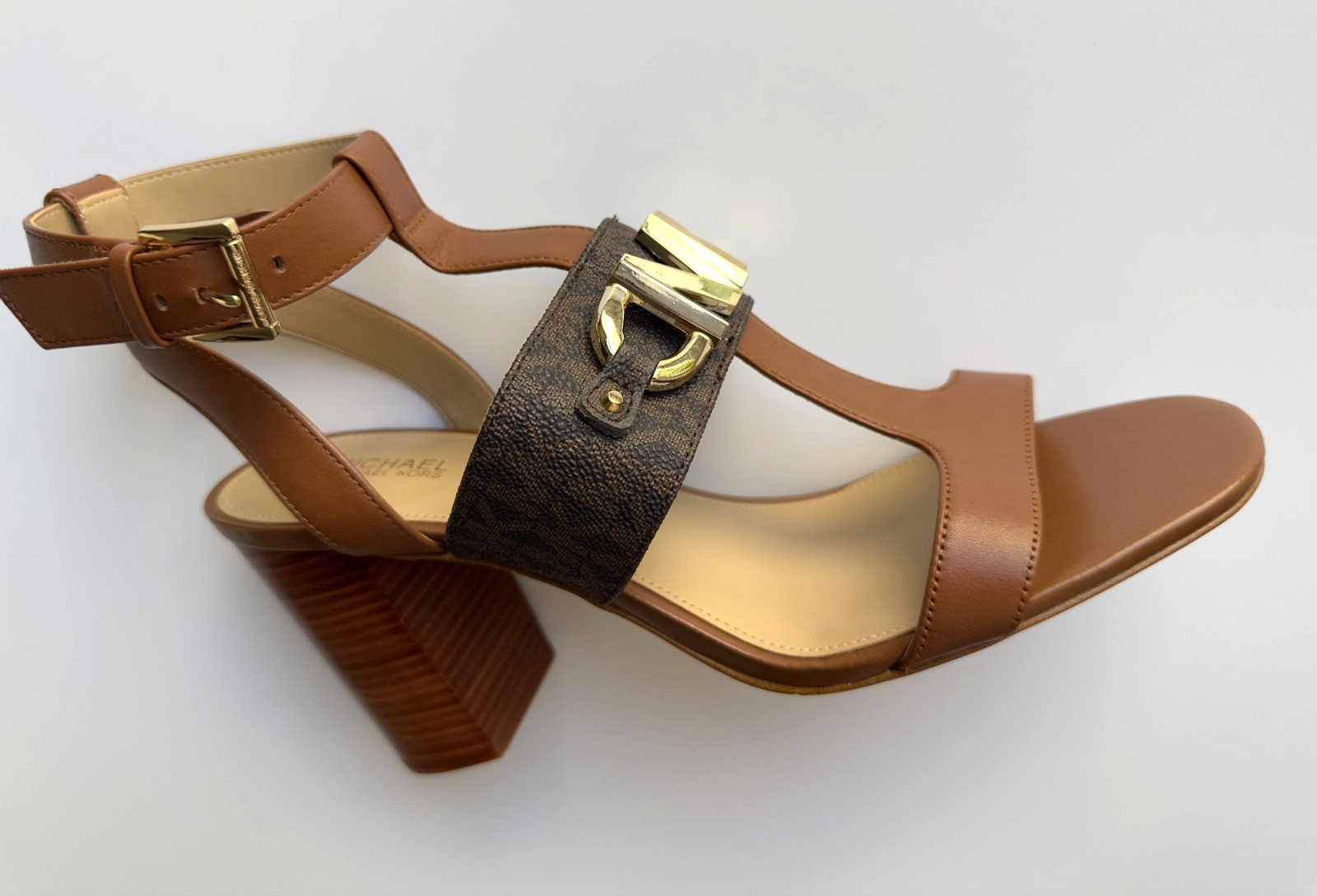 Michael Kors Women’s Izzy brown Leather Sandal T-strap(PV21L)Various Size