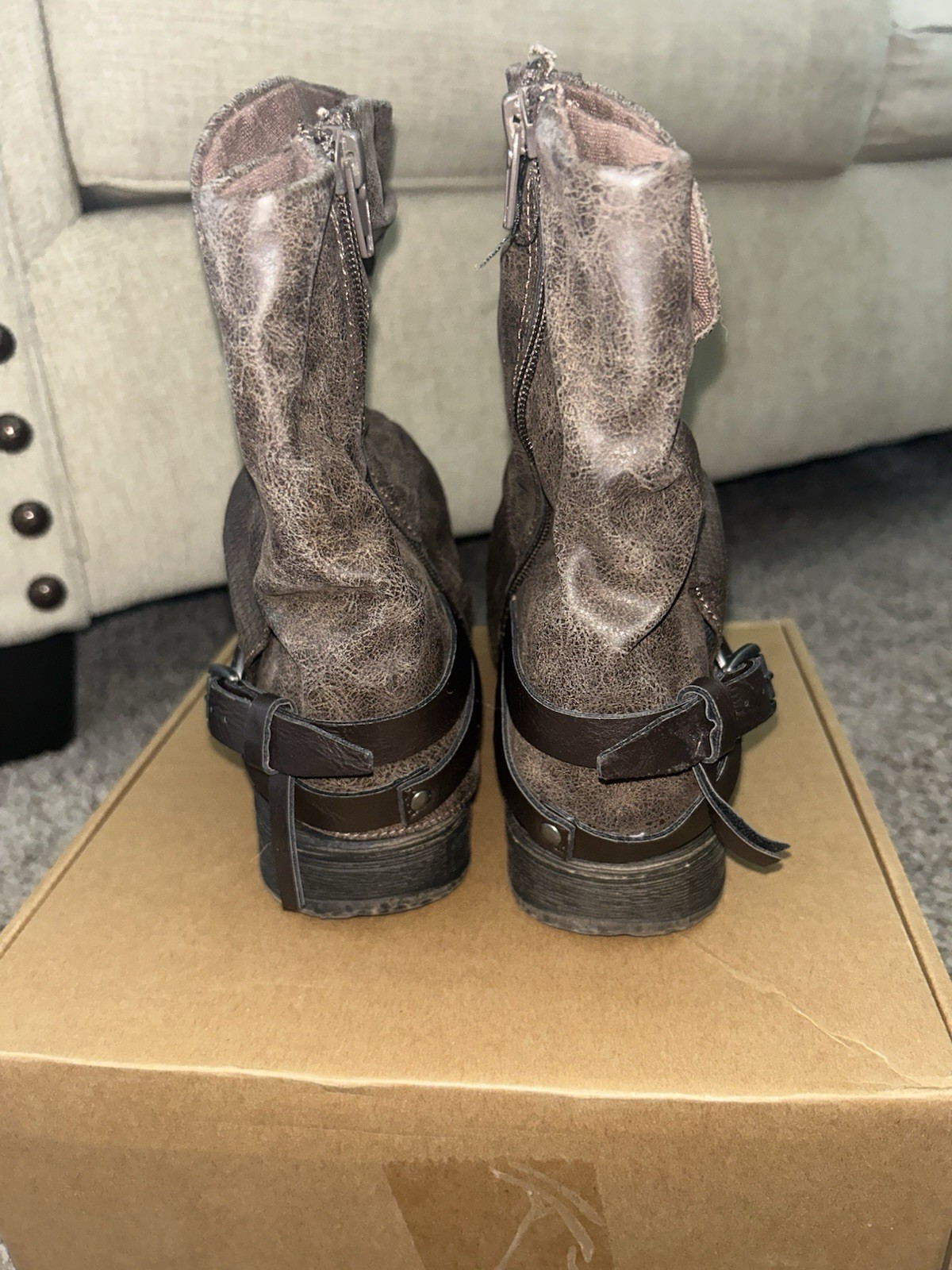 Jellypop distressed brown moto boots Women’s Size 9
