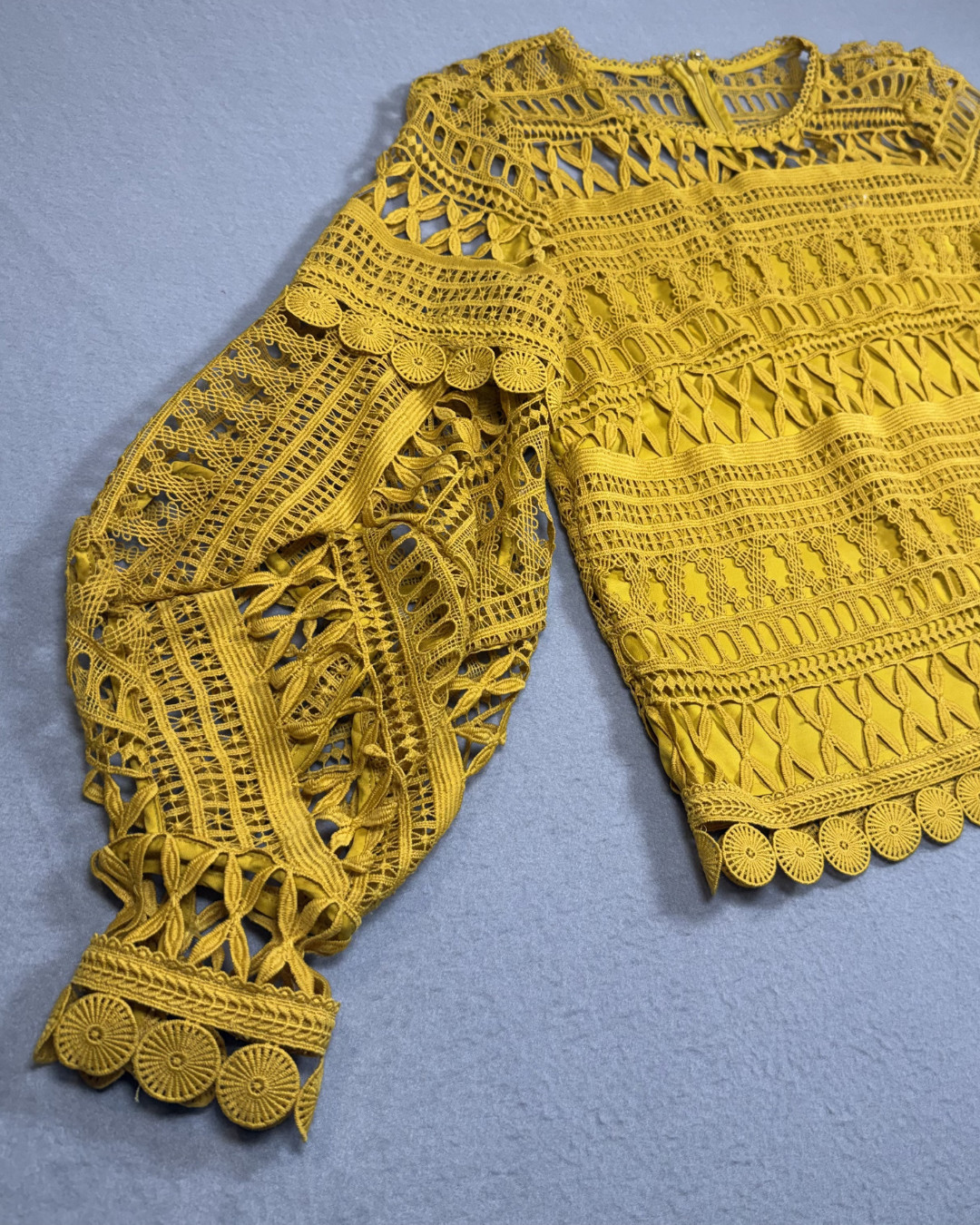 A. Moss Womens Medium Mustard Lace Crochet Blouse Long Sleeve Boho Top Lined