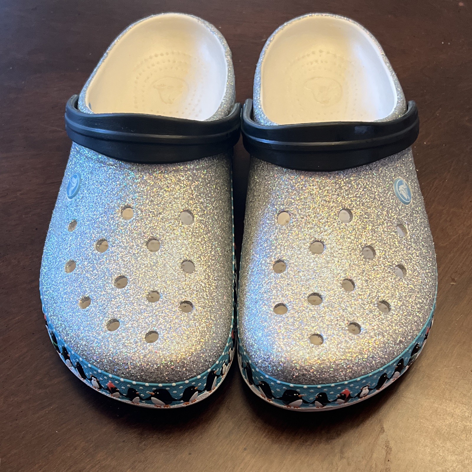 Crocs Classic Clog Silver Glitter Penguin Women’s Size 11 Slip-On Lightweight