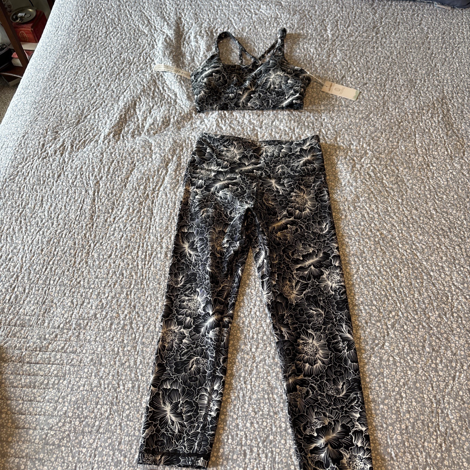 Beautiful Black And White Penny Print Out Outfit By Balance Size Medium NWT