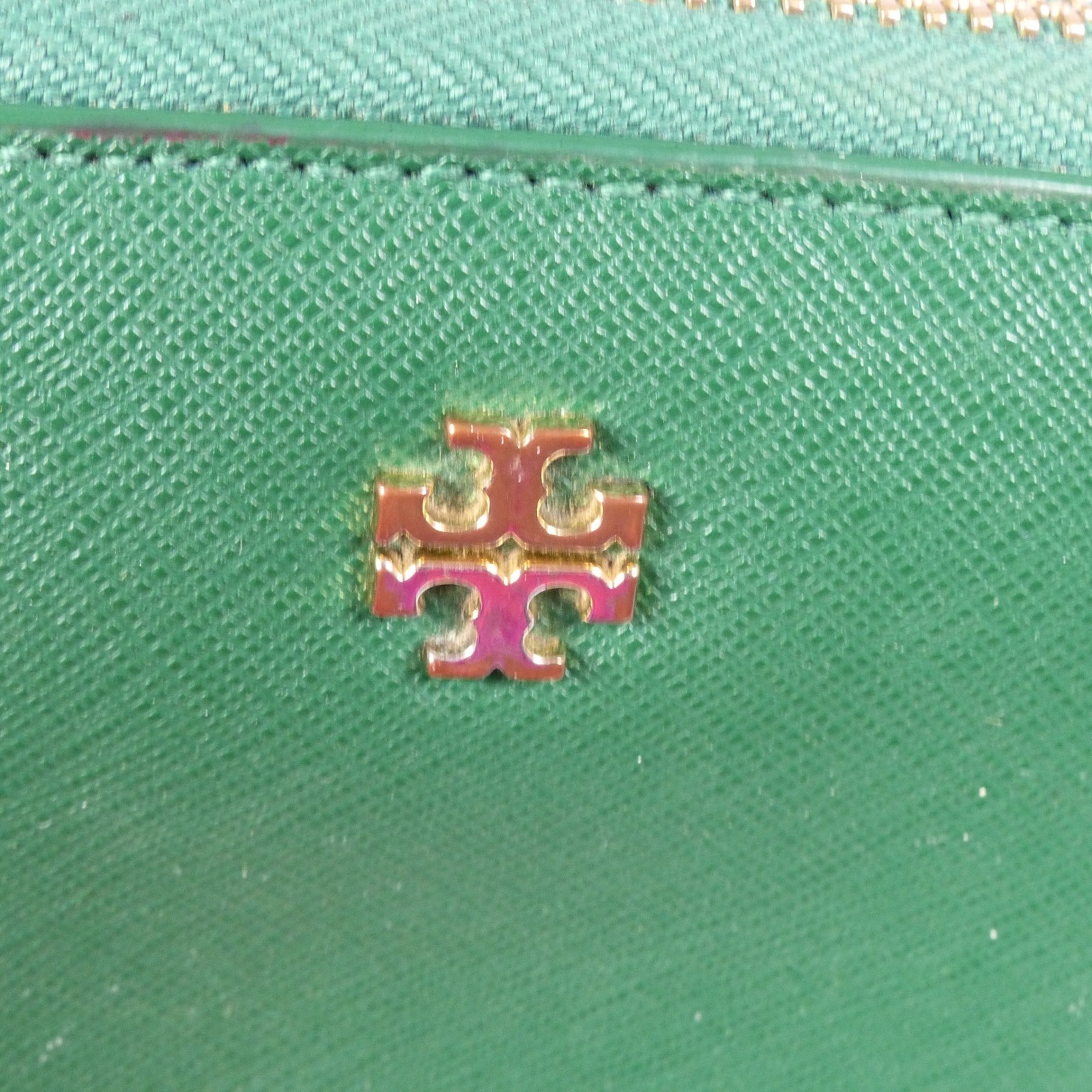Tory Burch Green Zip Around Womens Wallet Card Slots Coin Pocket Saffiano READ