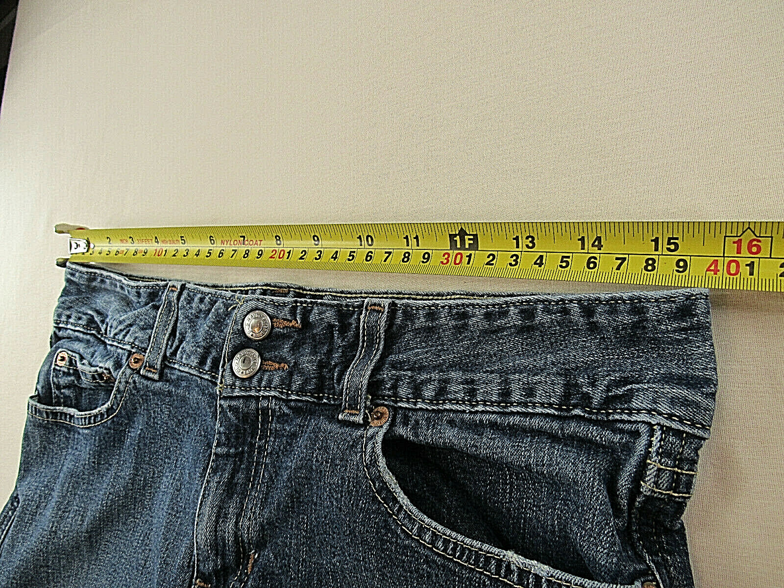 Old Navy Womens 8 ( 31W x 26L ) Low Waist Cropped Jeans Stretch