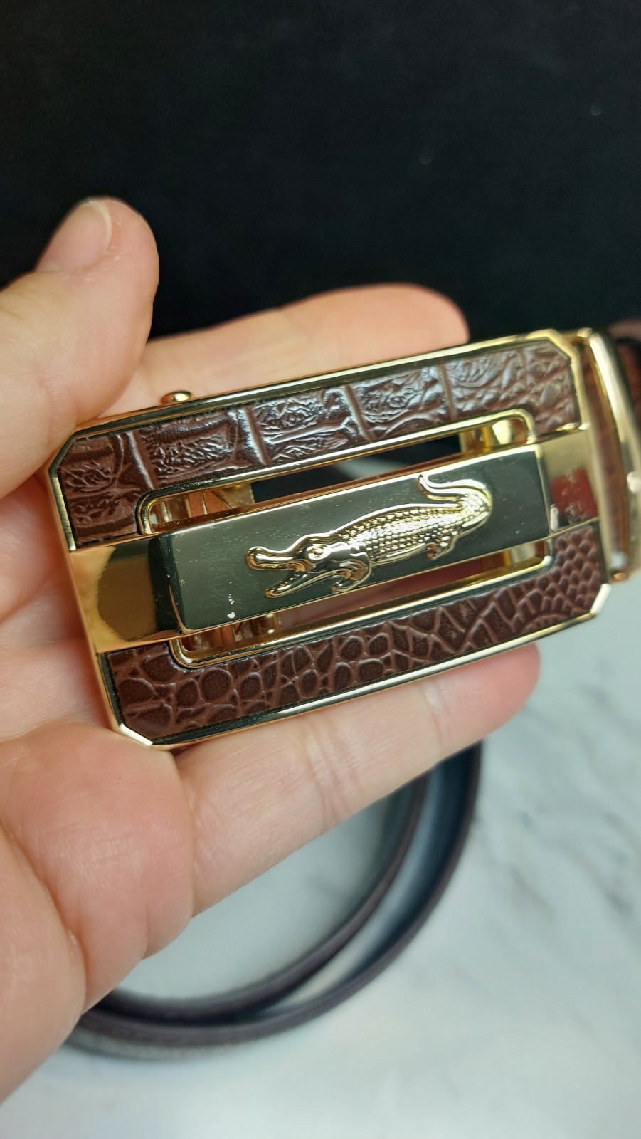 Brown Alligator Crocodile Print Leather SKIN MEN’S Belt 47″ 1 3/8″