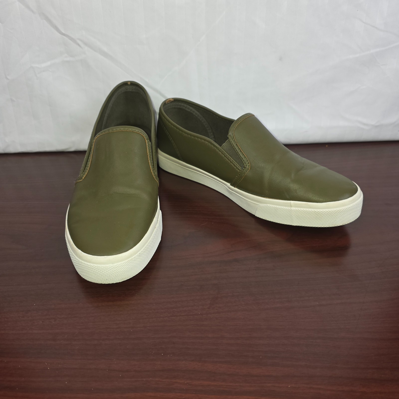 Cushion Walk by Avon Women’s Size 10 Olive Green Slip On Sneakers Shoes