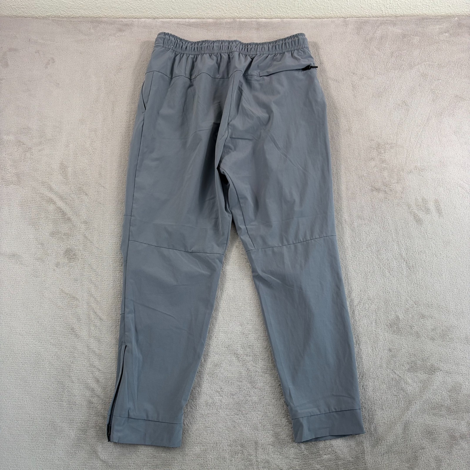 Nike Unlimited Versatile Pants Men Large Grey Dri-FIT Zippered Cuffs Performance