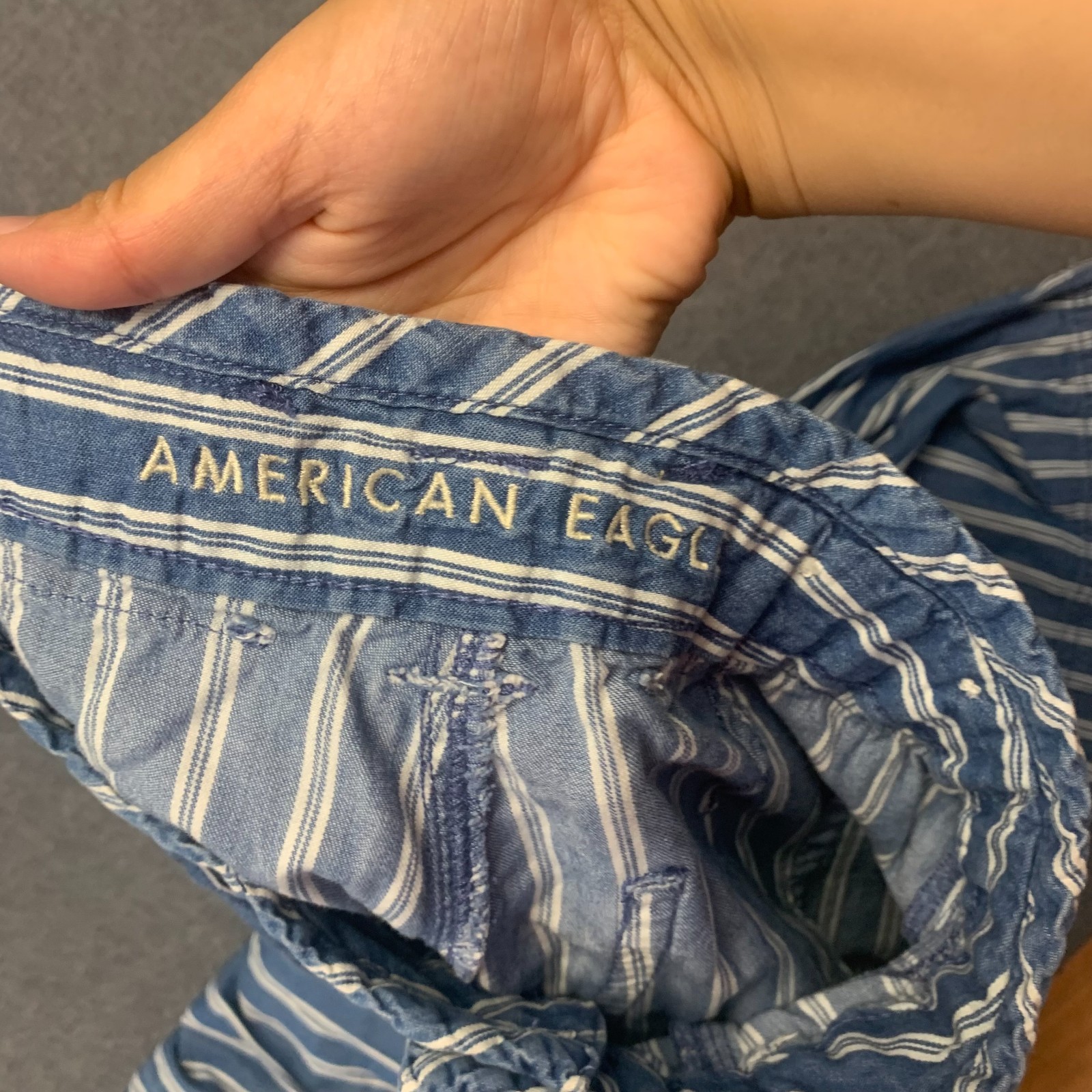 American Eagle Womens Paperbag Pants Size 0 Blue Striped Relaxed Fit 100% Cotton