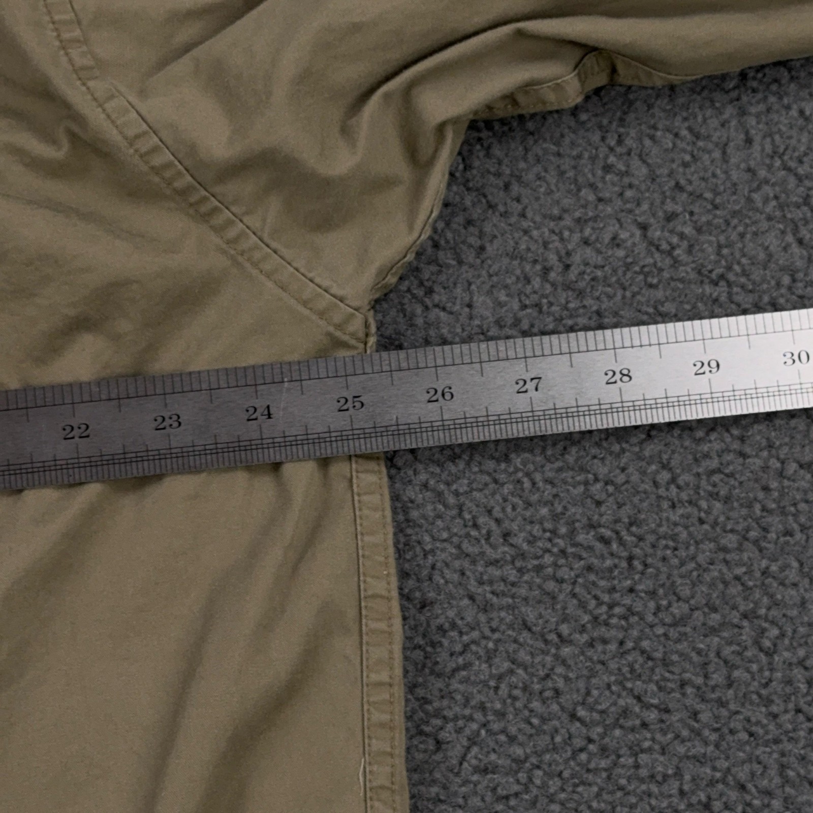 Cabelas Shirt Mens LT Beige Twill Button Up Zip Pocket Outdoor Workwear Hunting