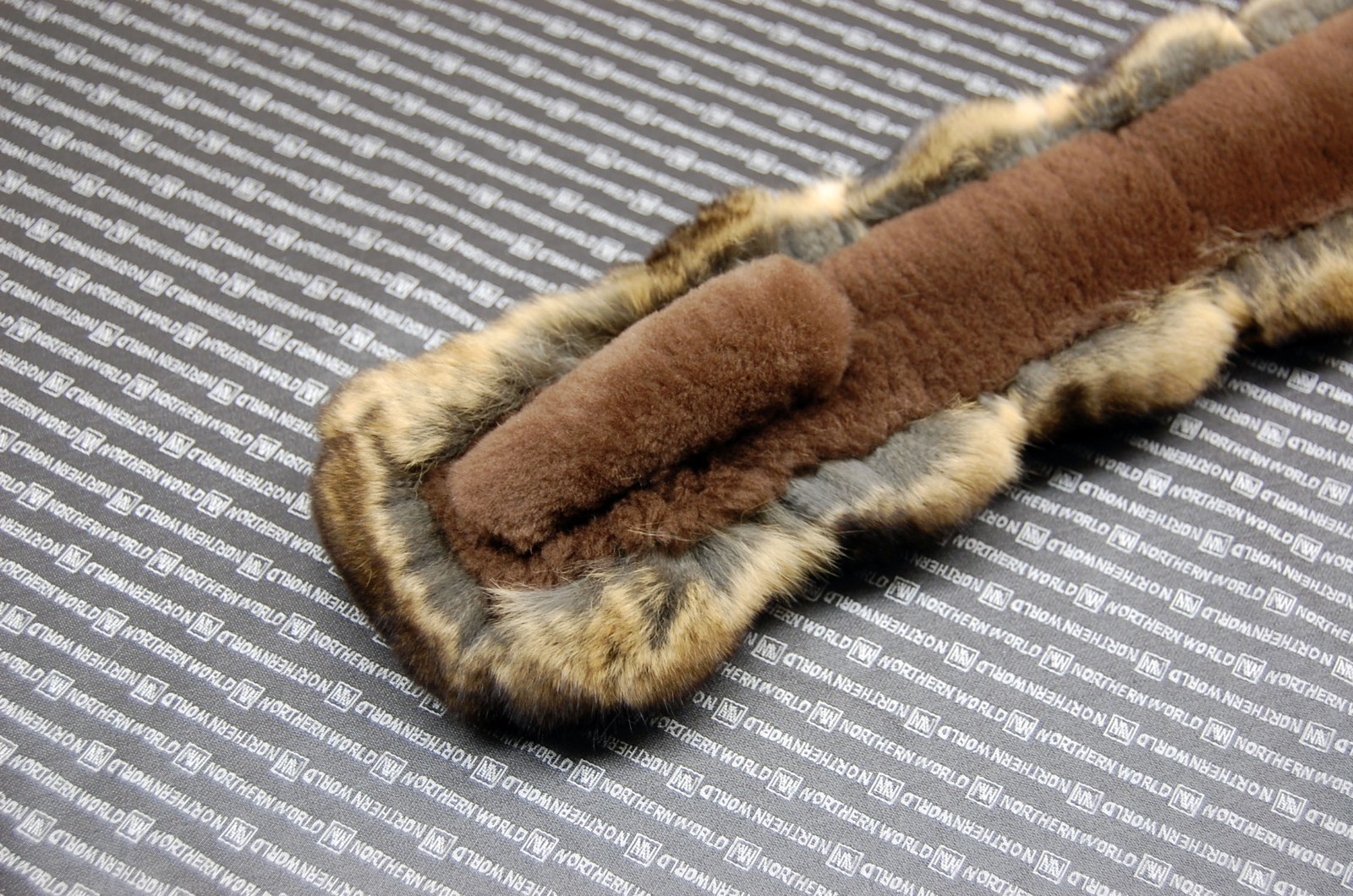 Luxury Chinchilla Fur Scarf with Nutria Fur Lining, Handmade in Japan, 60cm