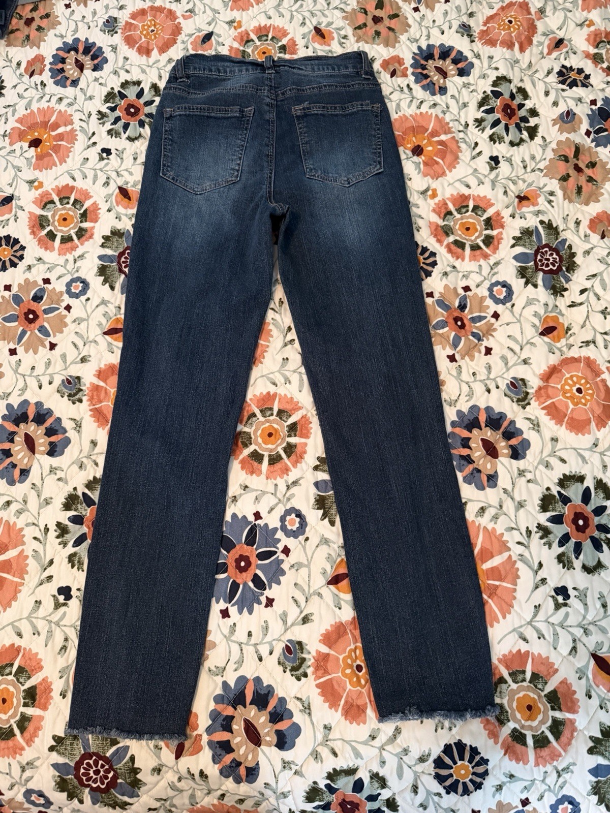 WallFlower Women’s Mom Jeans Blue Dark Wash High Rise Distressed Stretch 5-Pkt