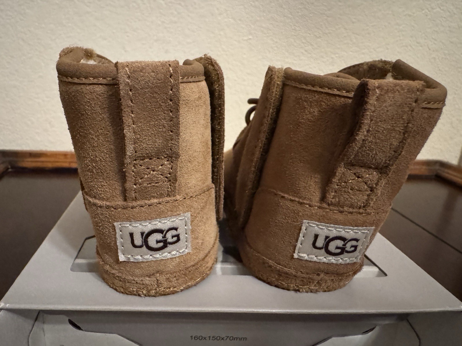 UGG Baby Neumel Boots Slipper Shoes Chestnut Size 04/05 12-18 Months NEW In Box