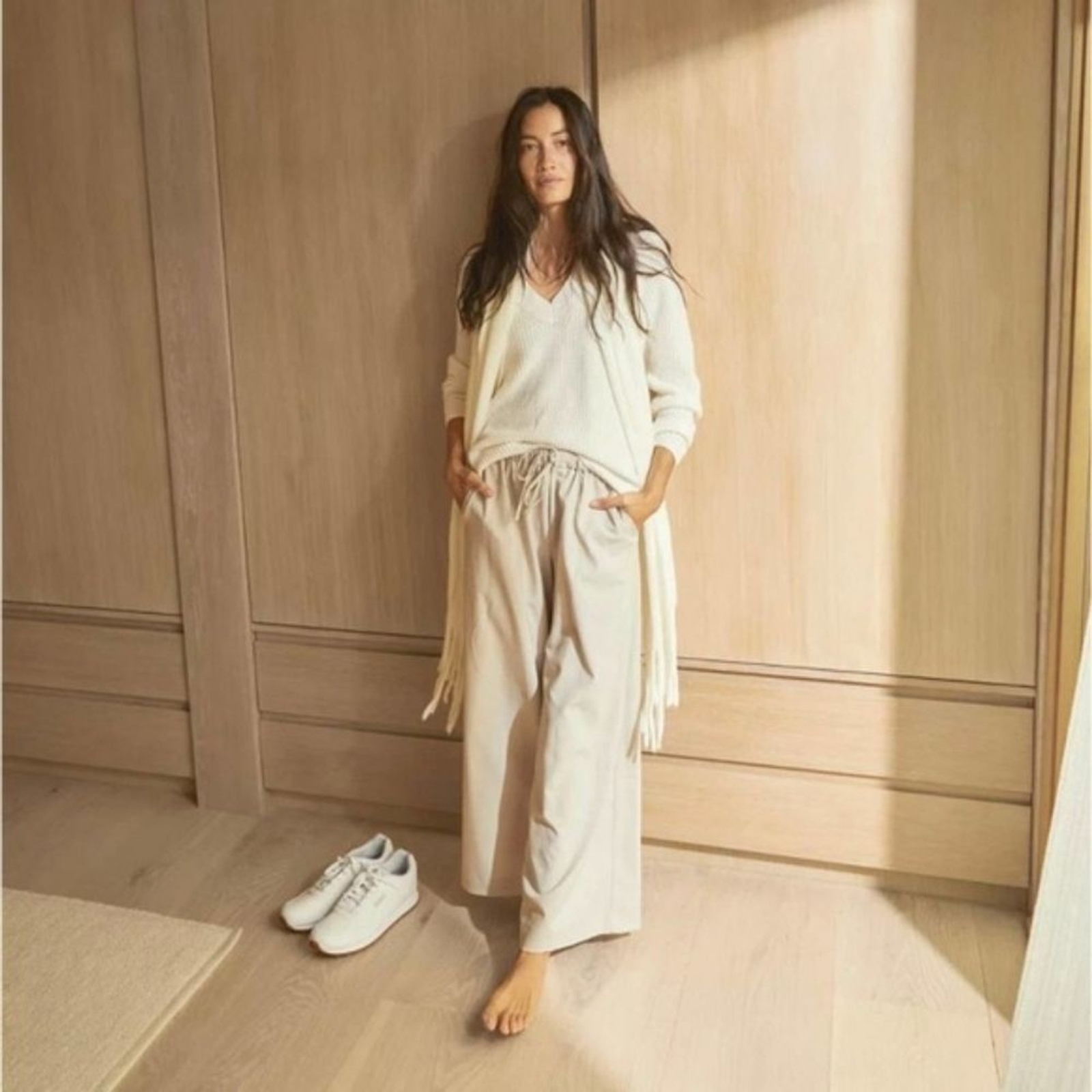 Elizabeth and James Wide Leg Drawstring Pants Retail $199