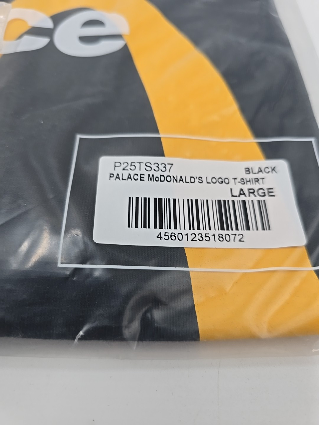 Palace x McDonald’s Logo T-shirt Skateboard size L Brand new Sealed
