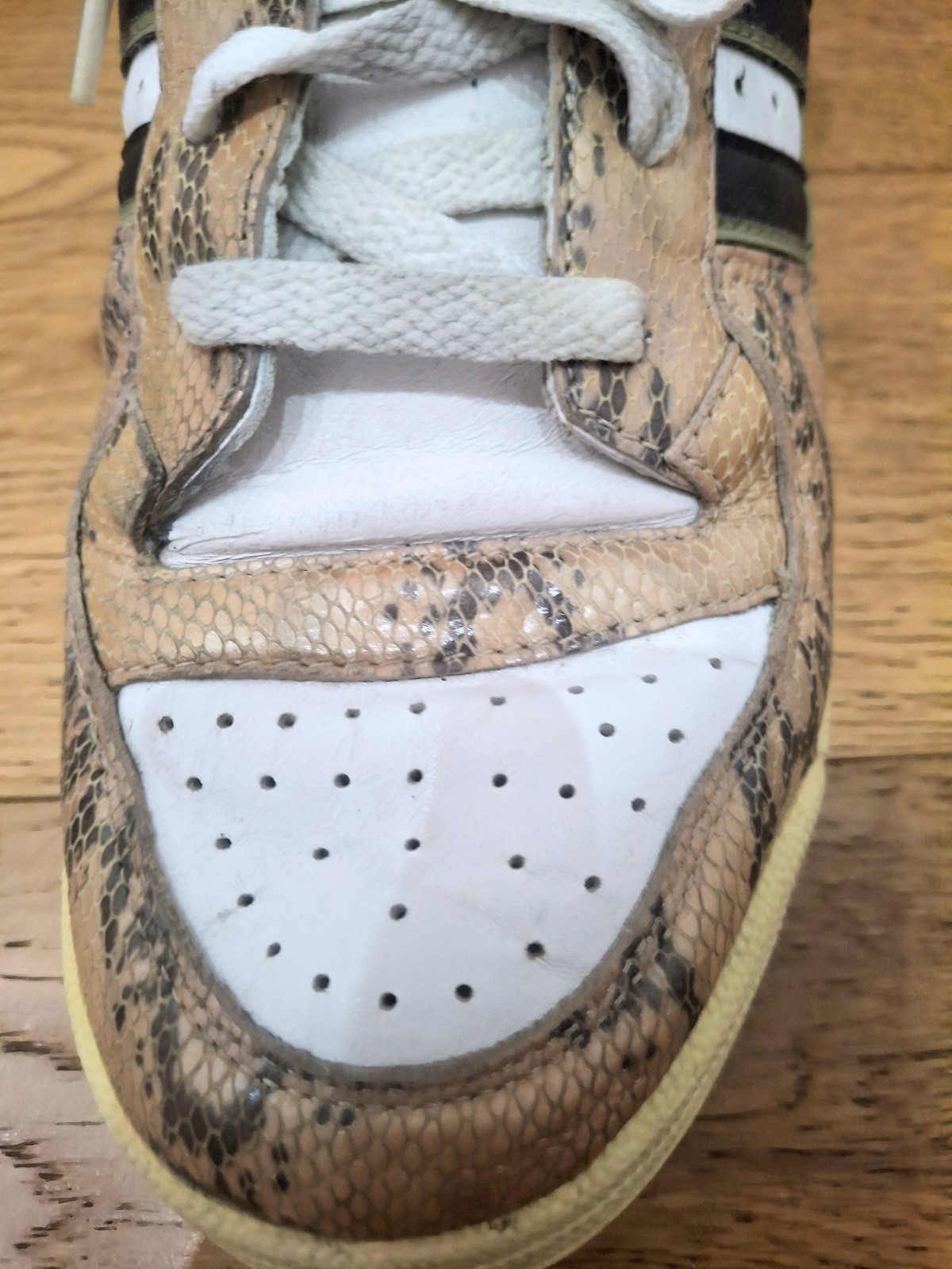 Rare Vintage Adidas Original Model Fleetwood Snakeskin Years 2004 – Size 43 1/3