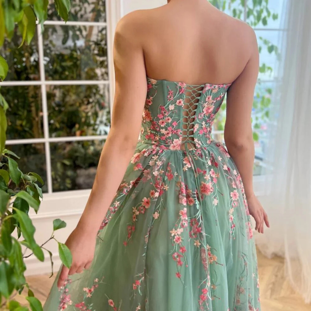 Elegant Green Floral Embroidered Strapless Sleeveless Evening Gown Wedding Dress