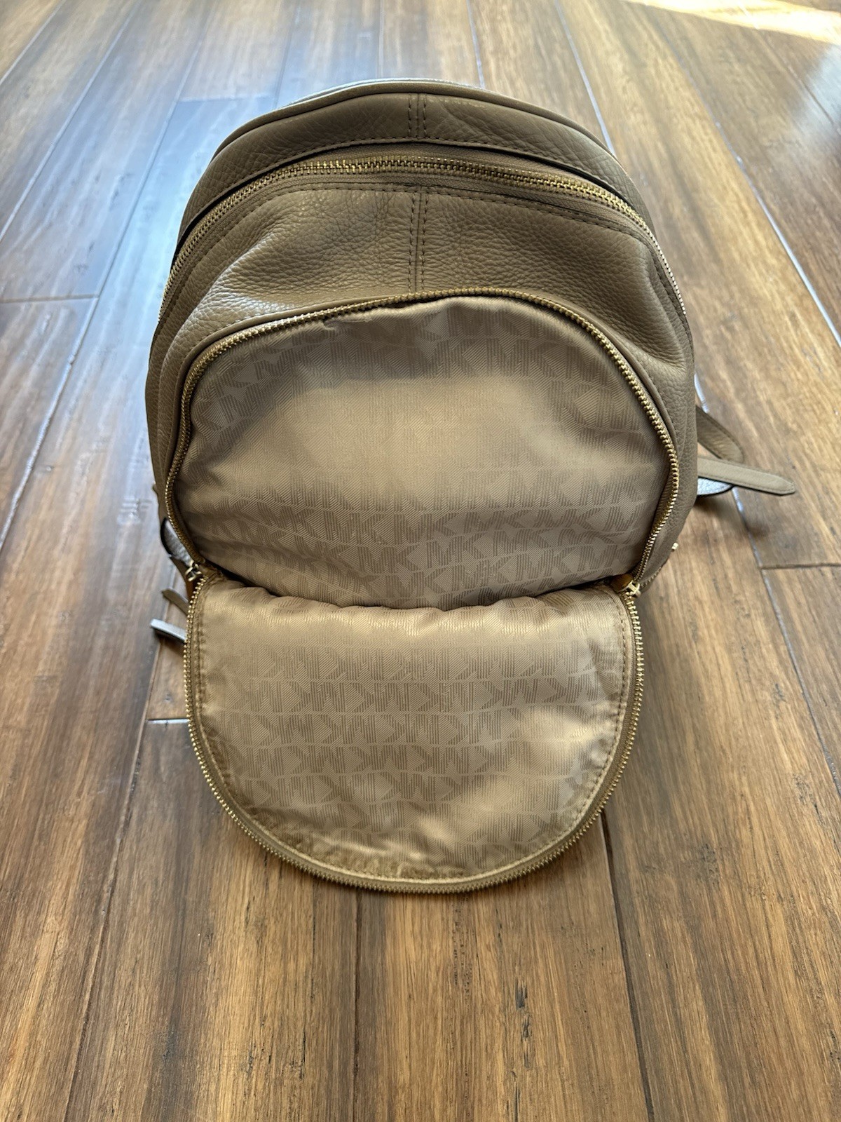 Michael Kors Leather Backpack Pebbled Taupe Gray Gold Hardware Medium Women Bag